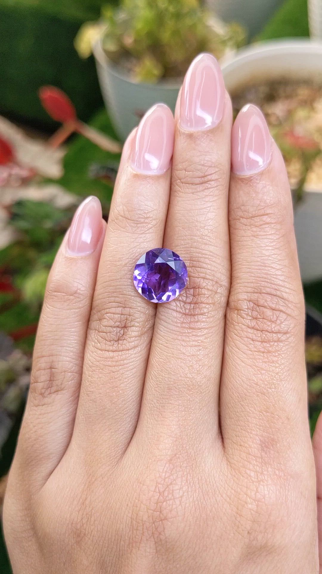 5.65 Ct. Purple Amethyst from Ceylon (Sri Lanka) Size Video