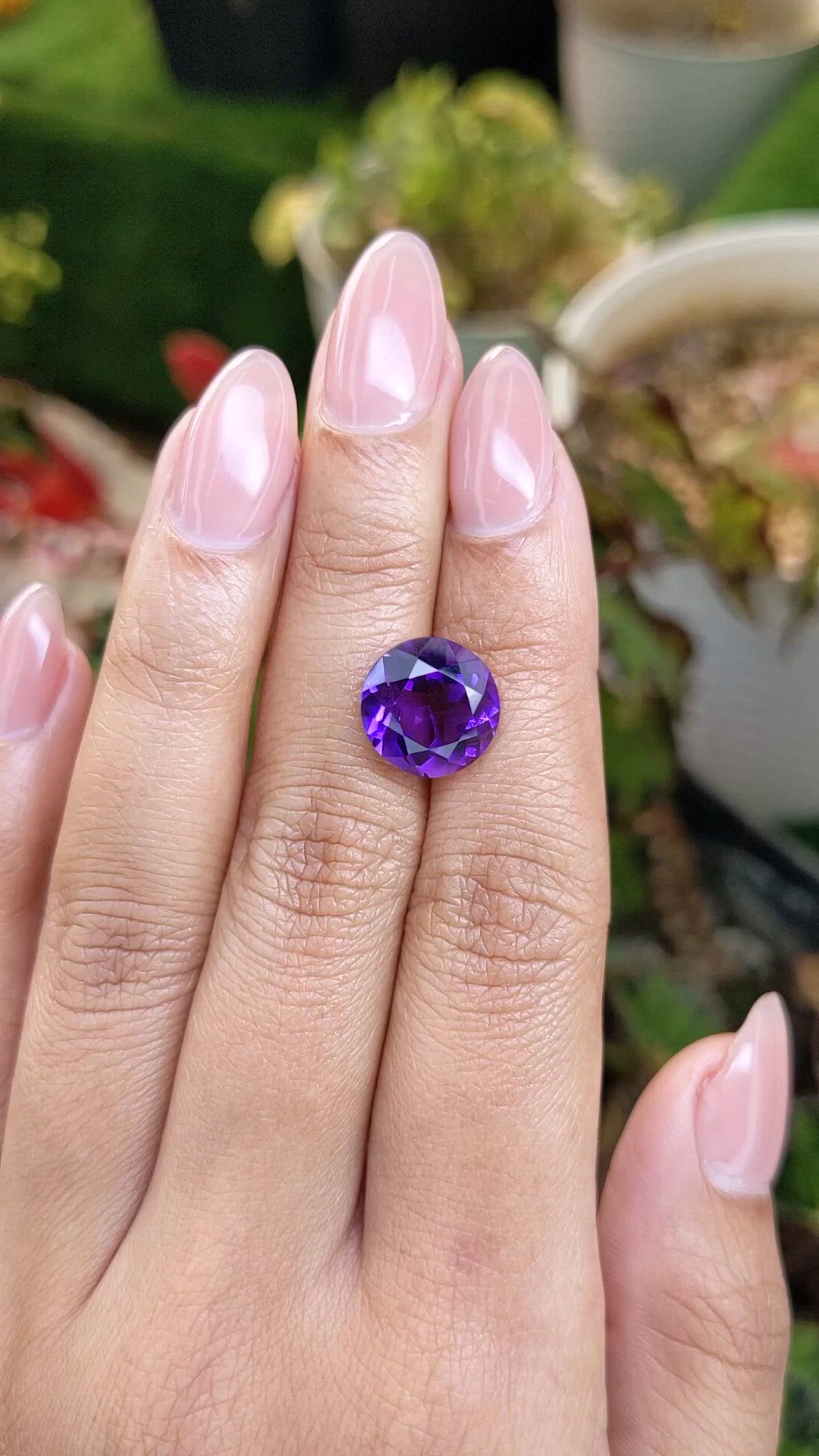 5.36 Ct. Purple Amethyst from Ceylon (Sri Lanka) Size Video
