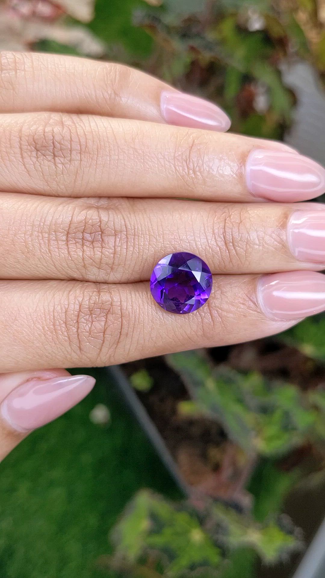5.36 Ct. Purple Amethyst from Ceylon (Sri Lanka) Size Video