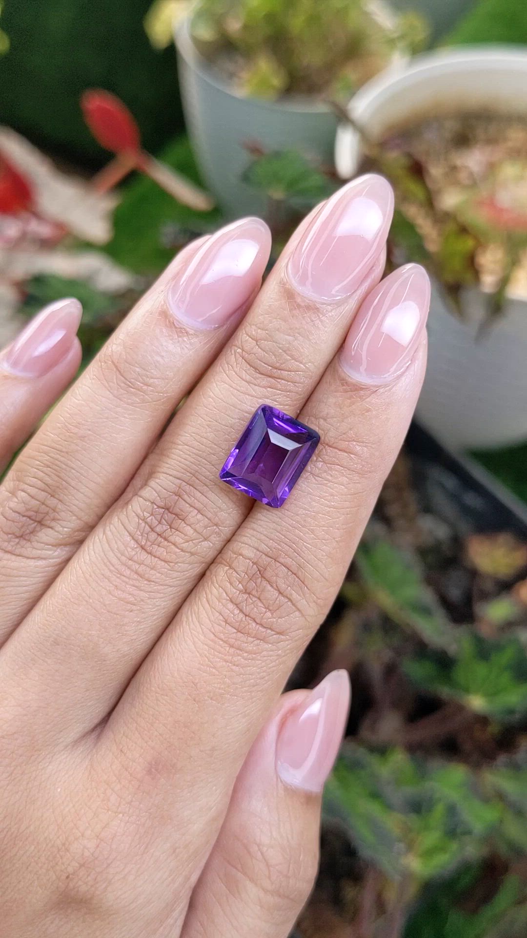 5.11 Ct. Purple Amethyst from Ceylon (Sri Lanka) Size Video