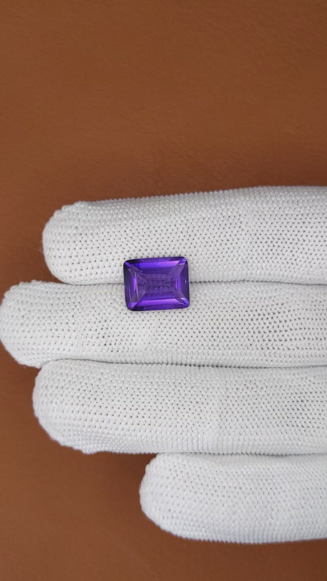 5.11 Ct. Purple Amethyst from Ceylon (Sri Lanka) Size Video