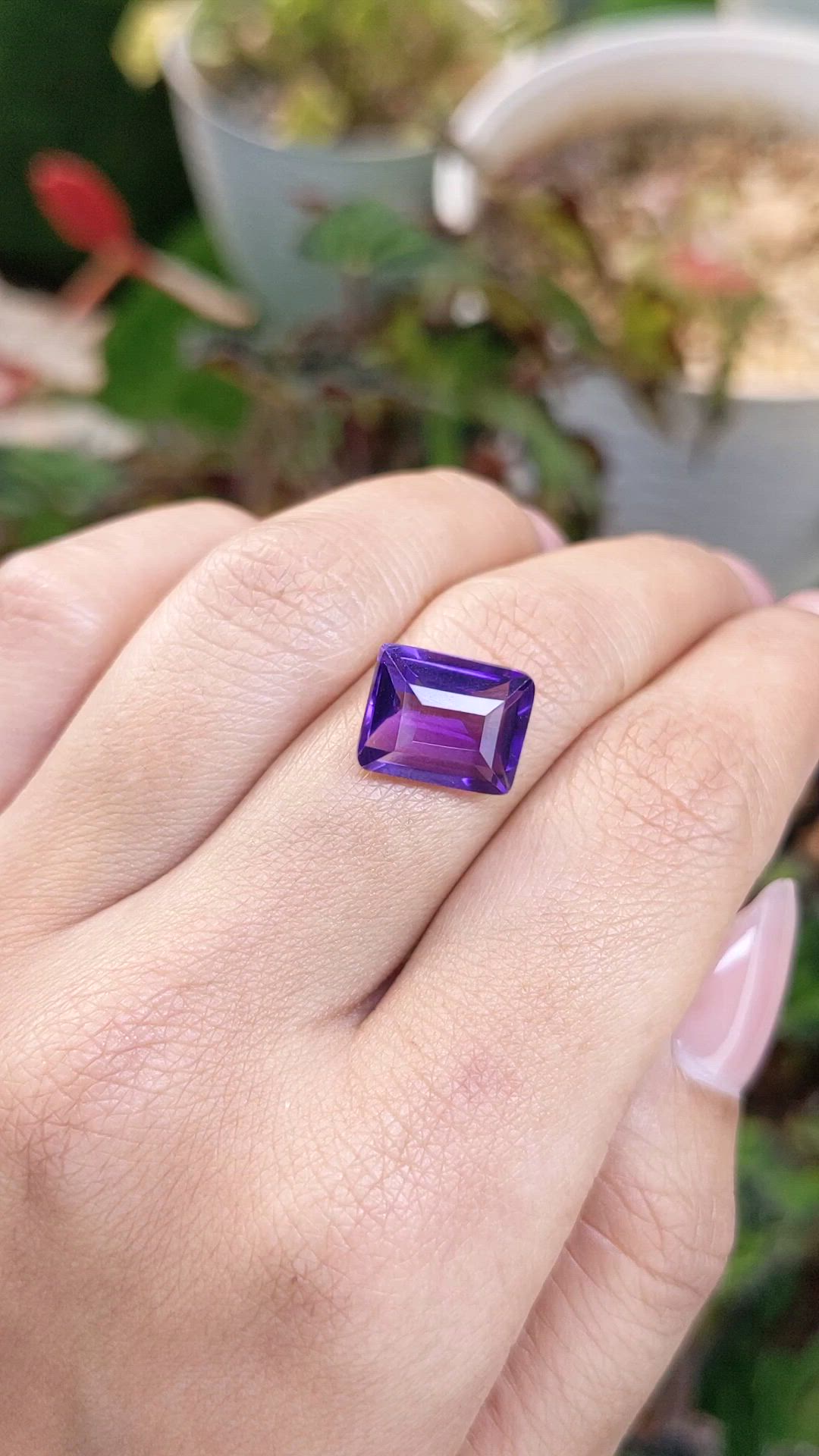 5.11 Ct. Purple Amethyst from Ceylon (Sri Lanka) Size Video