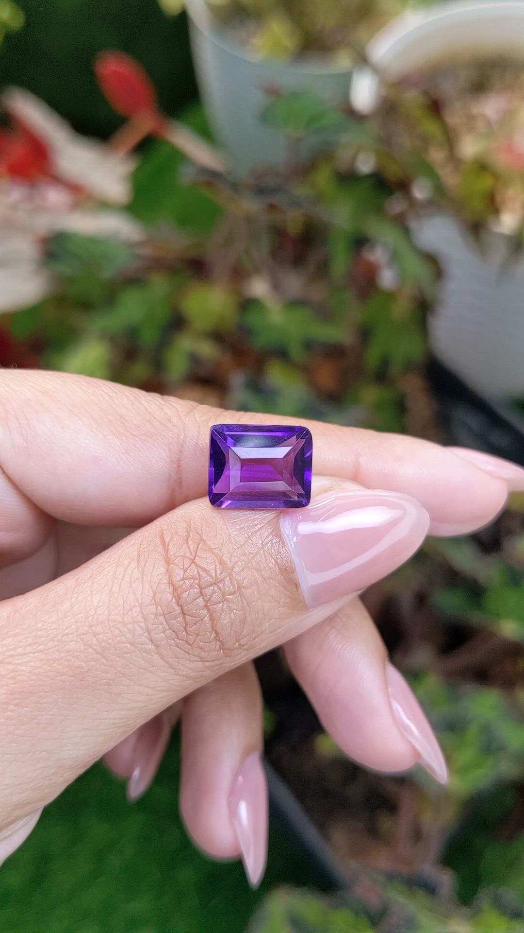 5.11 Ct. Purple Amethyst from Ceylon (Sri Lanka) Size Video