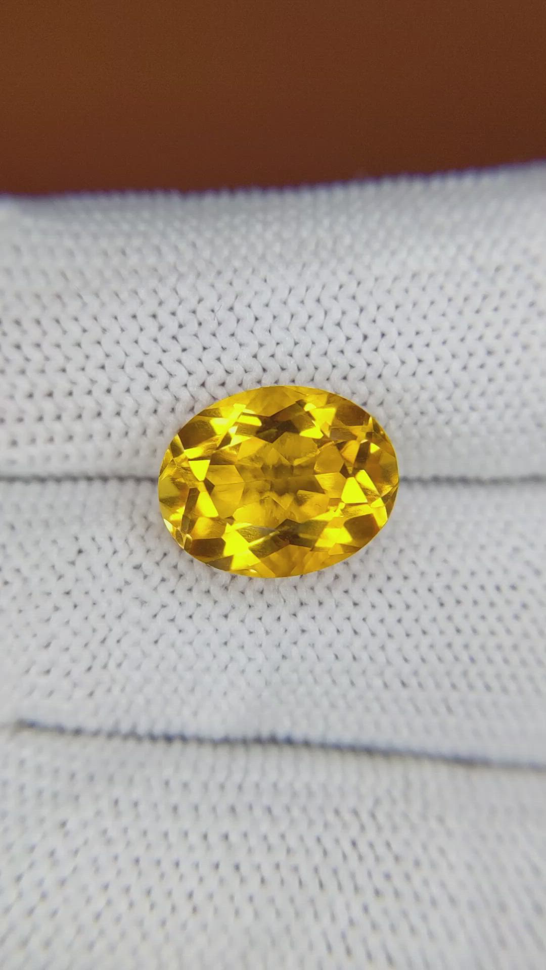 5.20 Ct. Yellow Citrine from Ceylon (Sri Lanka) Size Video