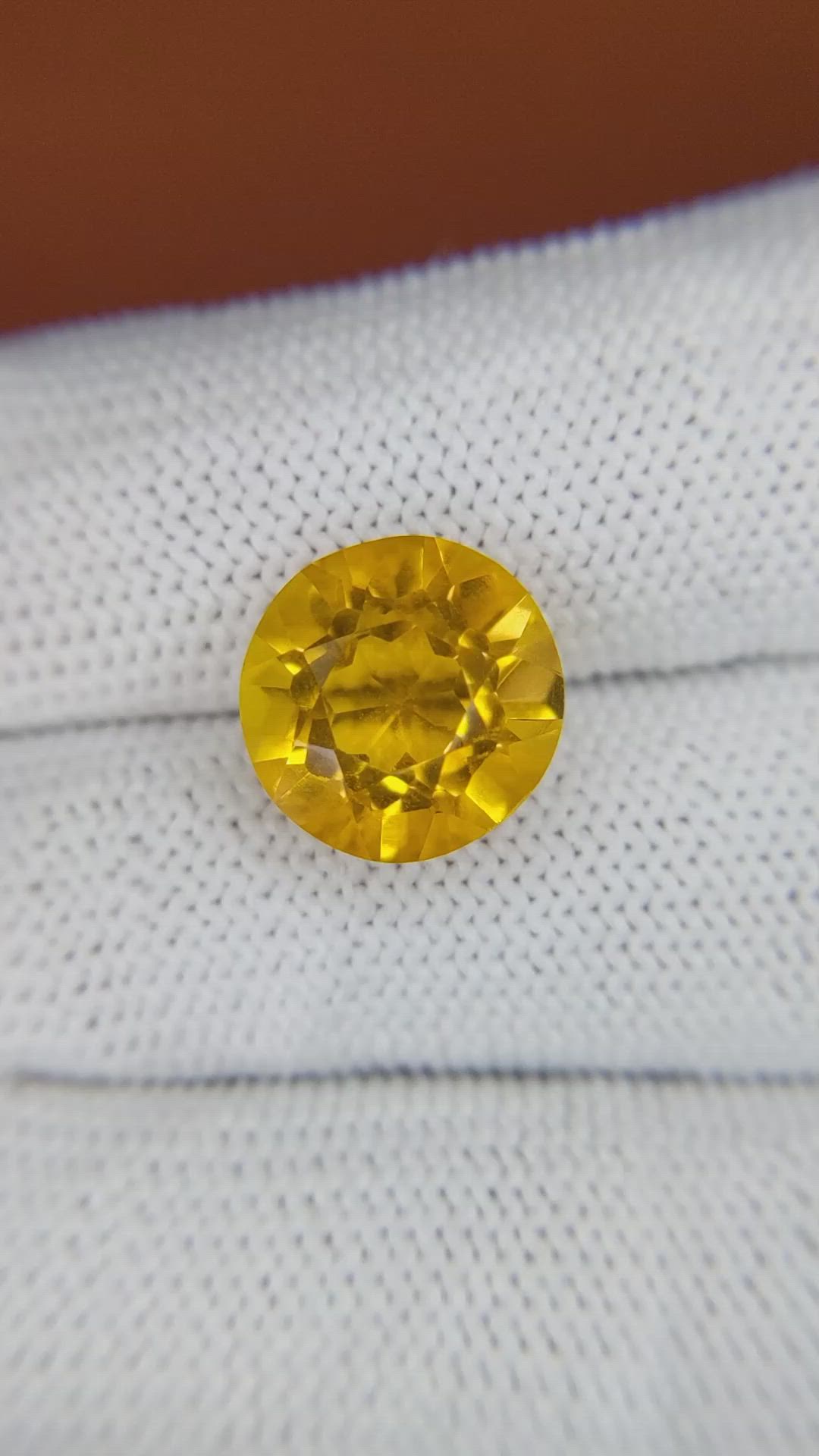 5.93 Ct. Yellow Citrine from Ceylon (Sri Lanka) Size Video