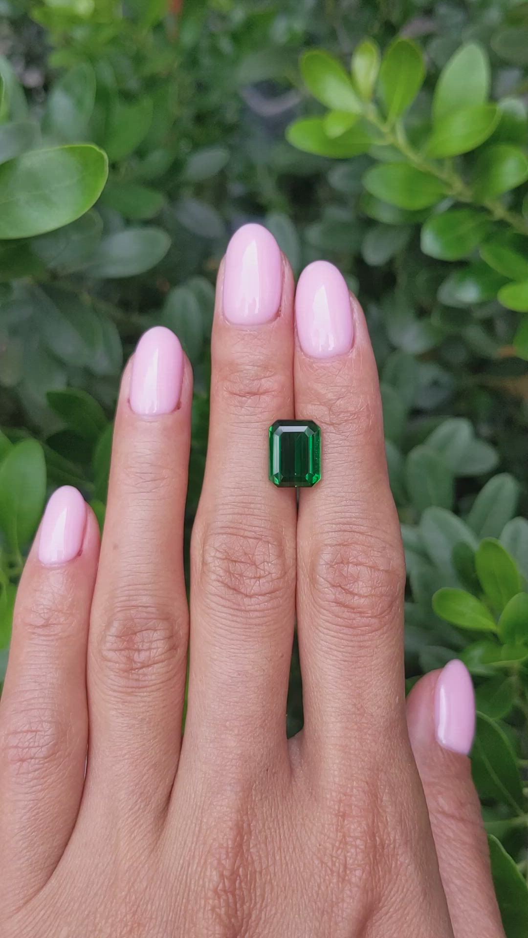 4.63 Ct. Tsavorite Garnet from South Africa Size Video