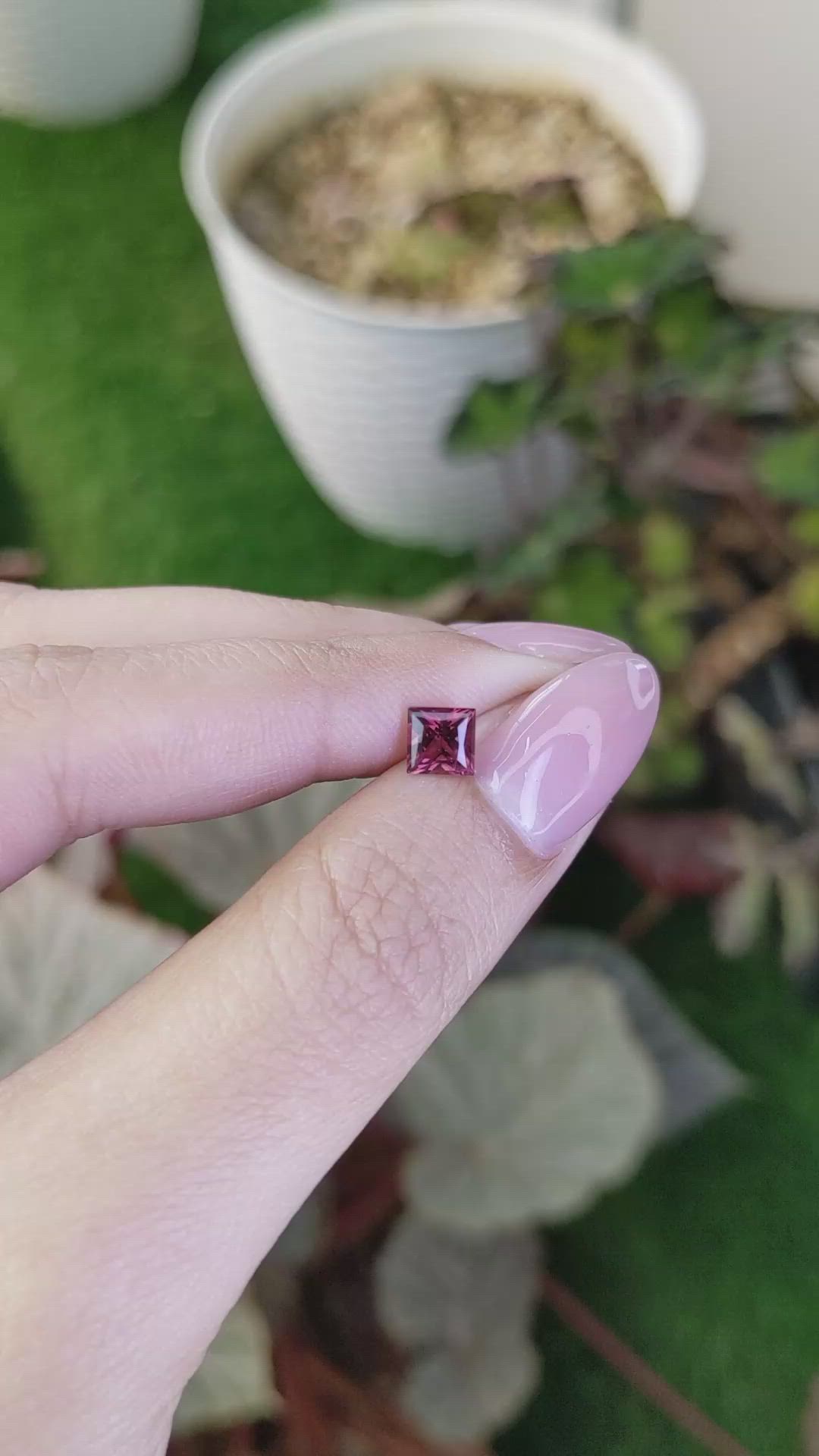 0.74 Ct. Reddish Pink Garnet from Ceylon (Sri Lanka) Size Video