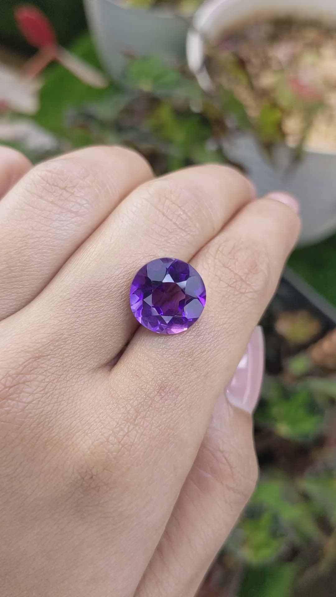 7.42 Ct. Purple Amethyst from Ceylon (Sri Lanka) Size Video