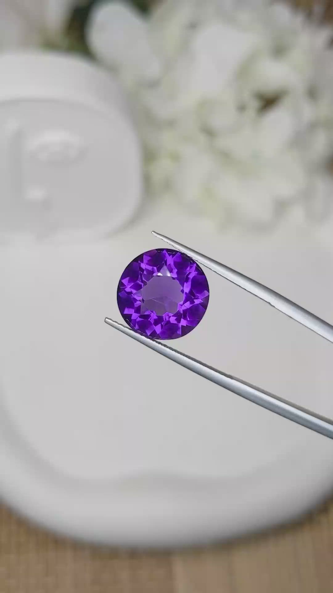 7.42 Ct. Purple Amethyst from Ceylon (Sri Lanka) Size Video