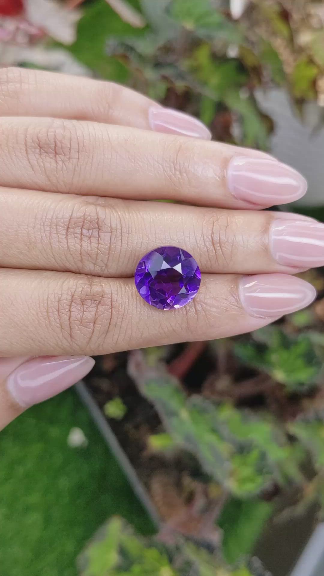 7.42 Ct. Purple Amethyst from Ceylon (Sri Lanka) Size Video