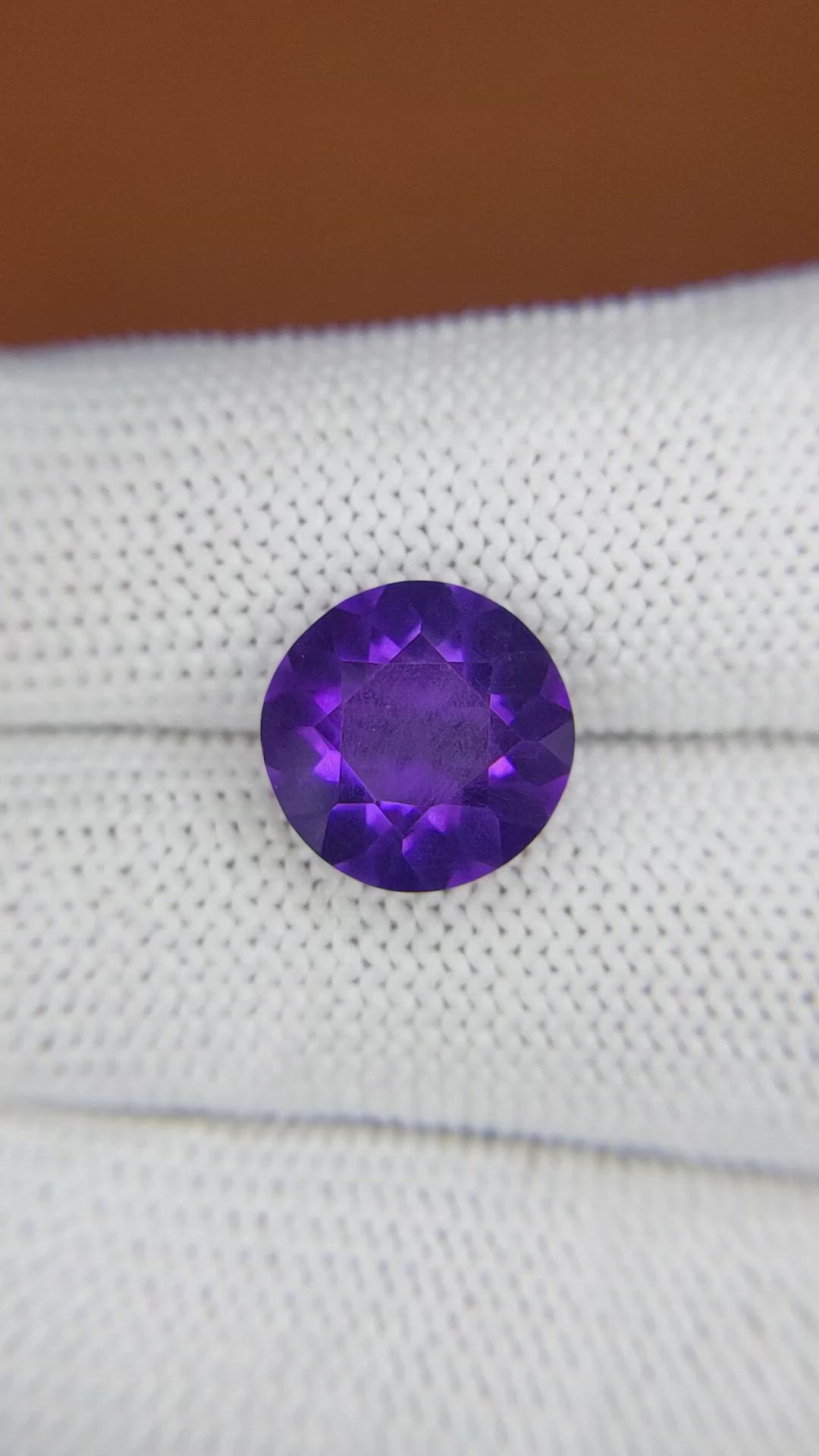 5.37 Ct. Purple Amethyst from Ceylon (Sri Lanka) Size Video