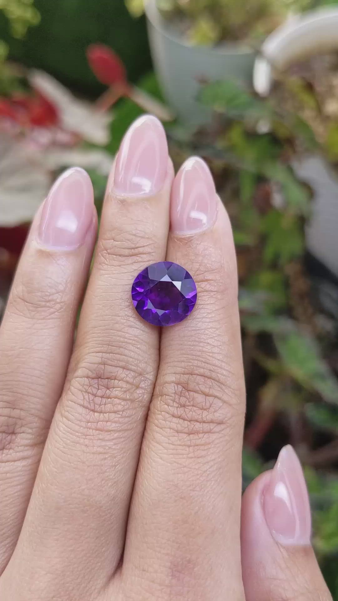 5.37 Ct. Purple Amethyst from Ceylon (Sri Lanka) Size Video