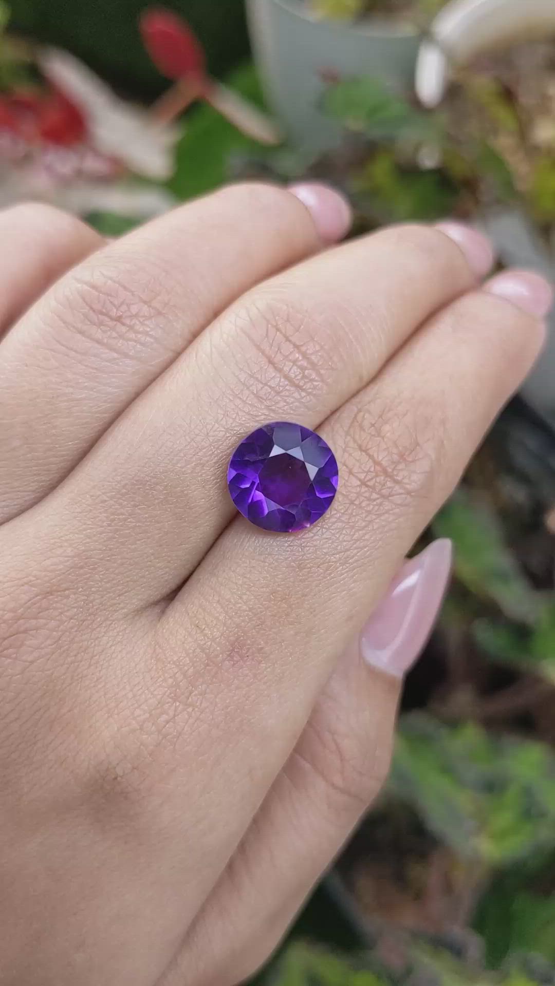 5.37 Ct. Purple Amethyst from Ceylon (Sri Lanka) Size Video