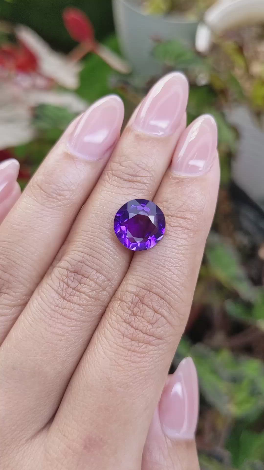 4.51 Ct. Purple Amethyst from Ceylon (Sri Lanka) Size Video