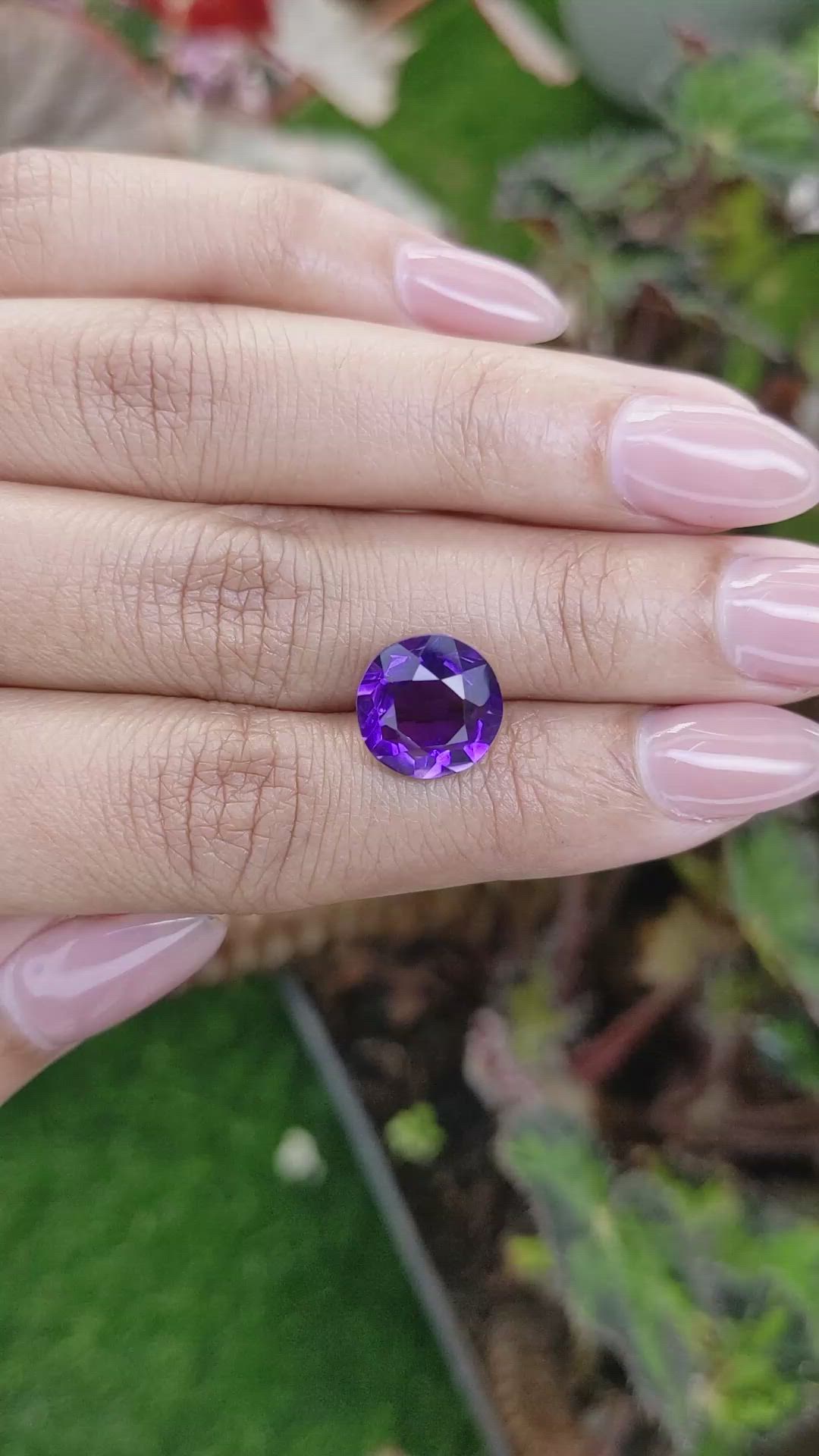 4.51 Ct. Purple Amethyst from Ceylon (Sri Lanka) Size Video
