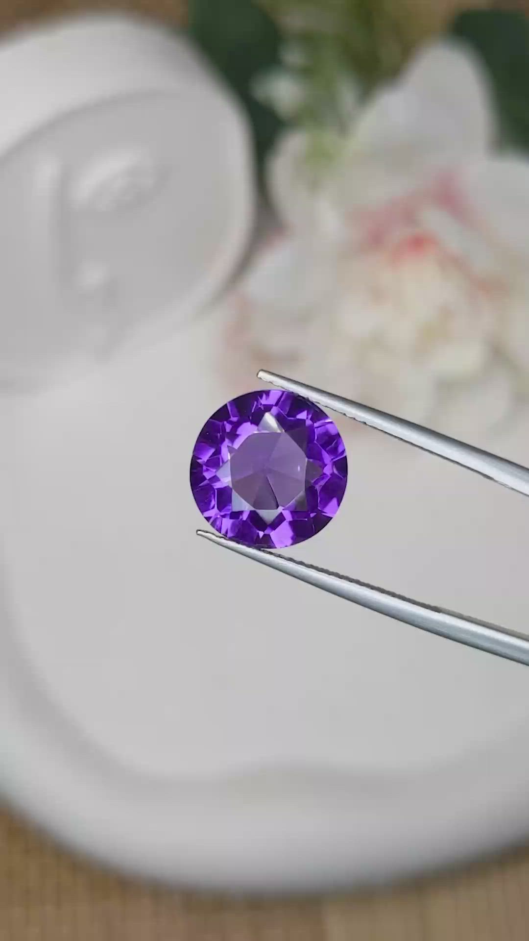 6.05 Ct. Purple Amethyst from Ceylon (Sri Lanka) Size Video