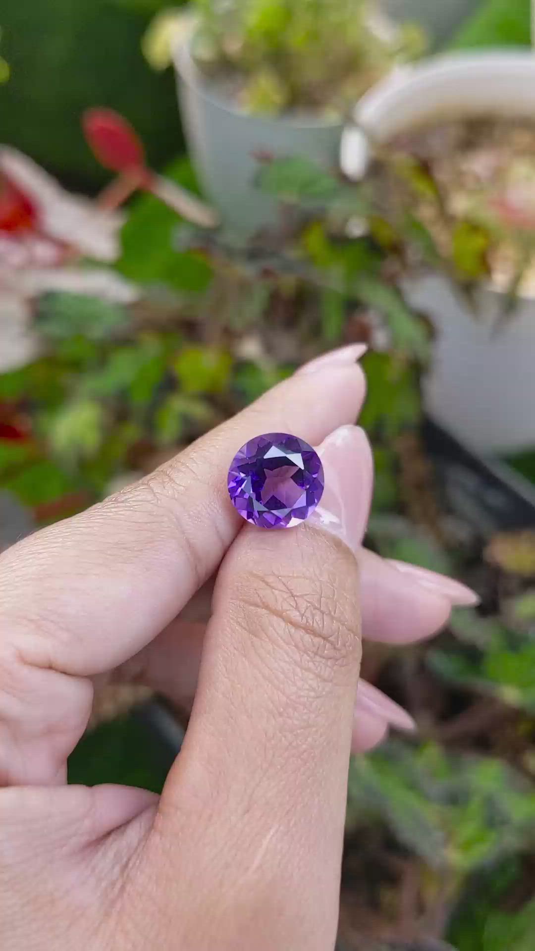 5.26 Ct. Purple Amethyst from Ceylon (Sri Lanka) Size Video