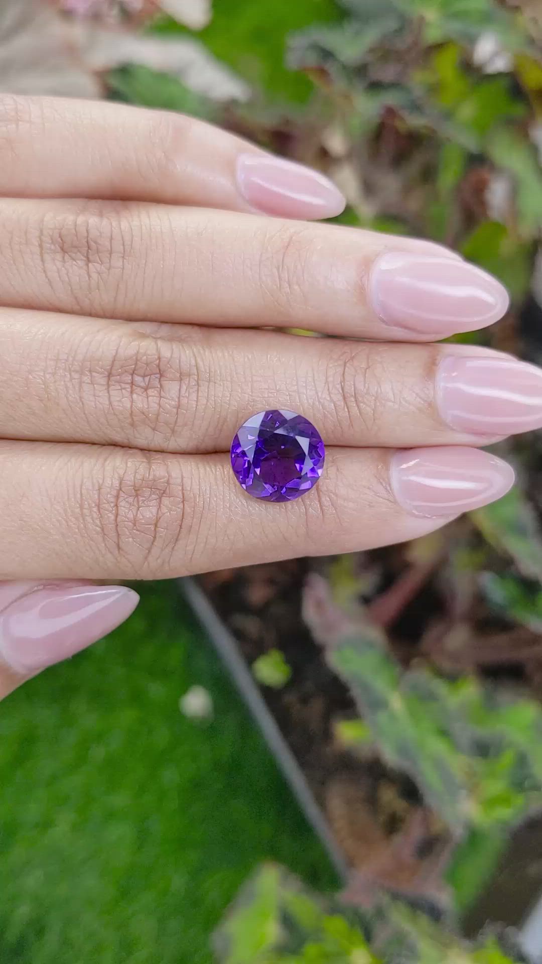 5.26 Ct. Purple Amethyst from Ceylon (Sri Lanka) Size Video