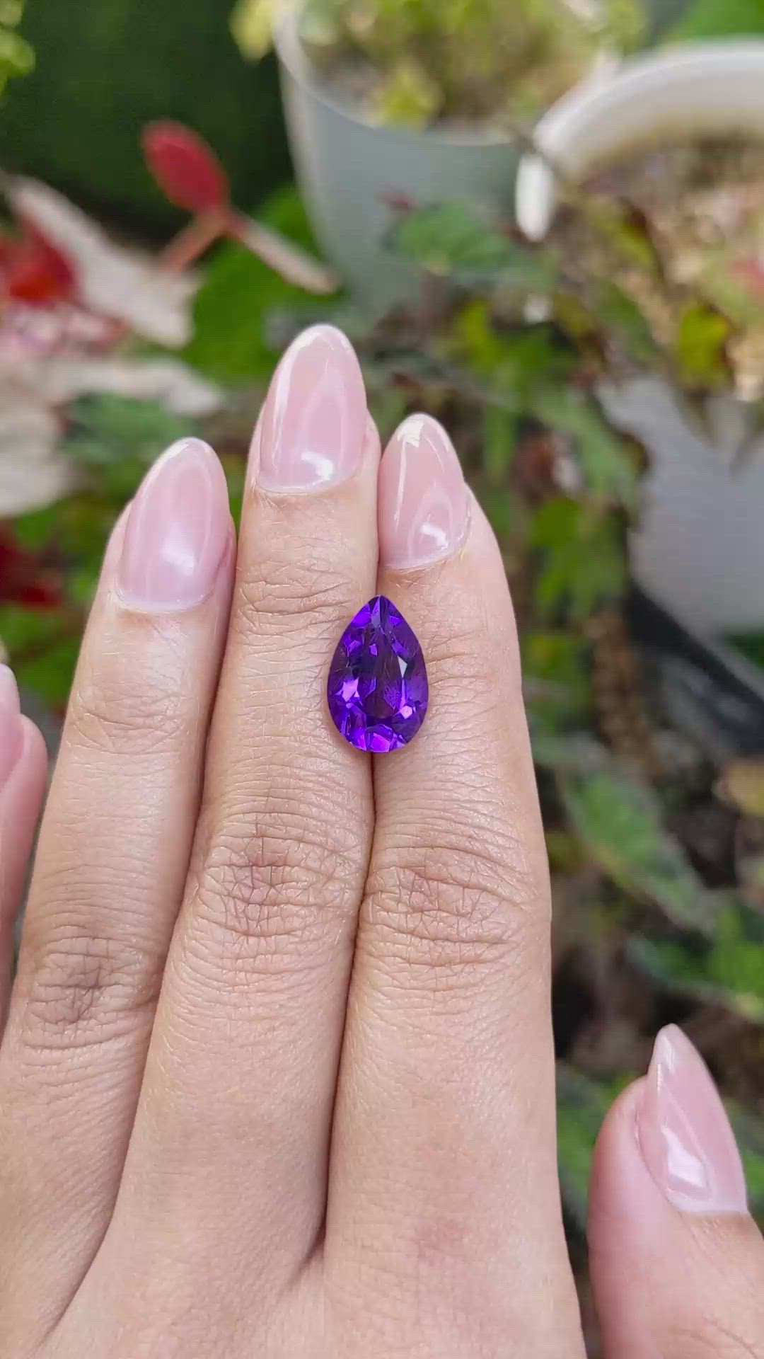 4.43 Ct. Purple Amethyst from Ceylon (Sri Lanka) Size Video