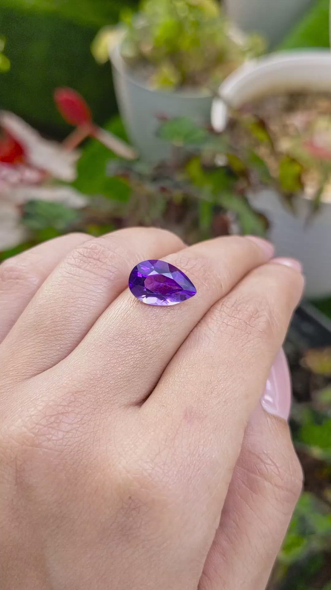 4.43 Ct. Purple Amethyst from Ceylon (Sri Lanka) Size Video