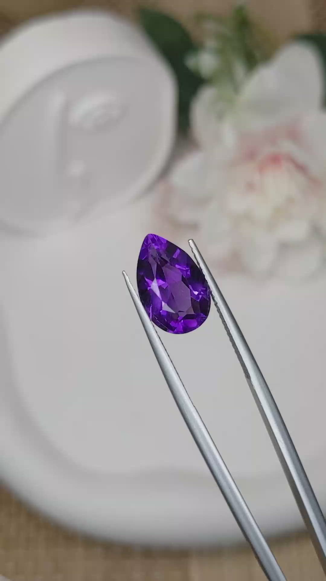 4.43 Ct. Purple Amethyst from Ceylon (Sri Lanka) Size Video