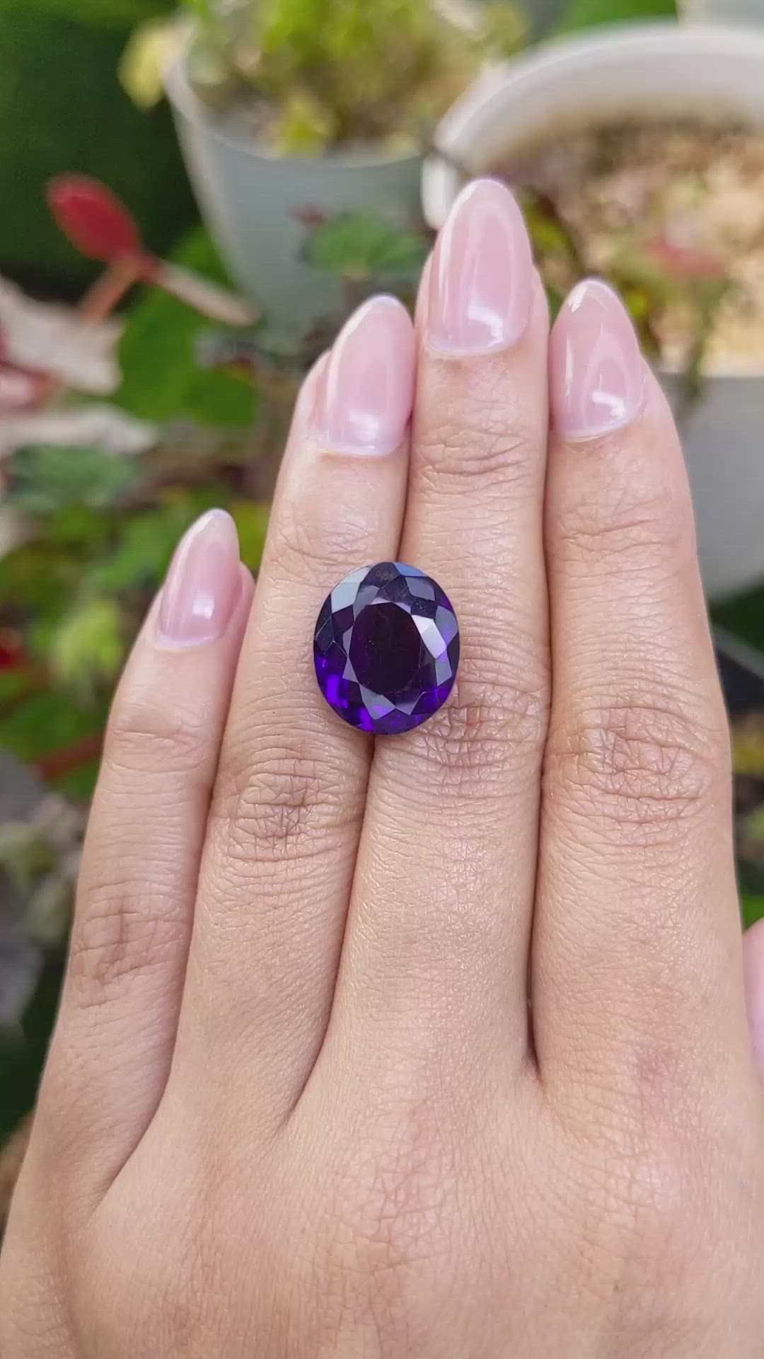 11.60 Ct. Purple Amethyst from Ceylon (Sri Lanka) Size Video