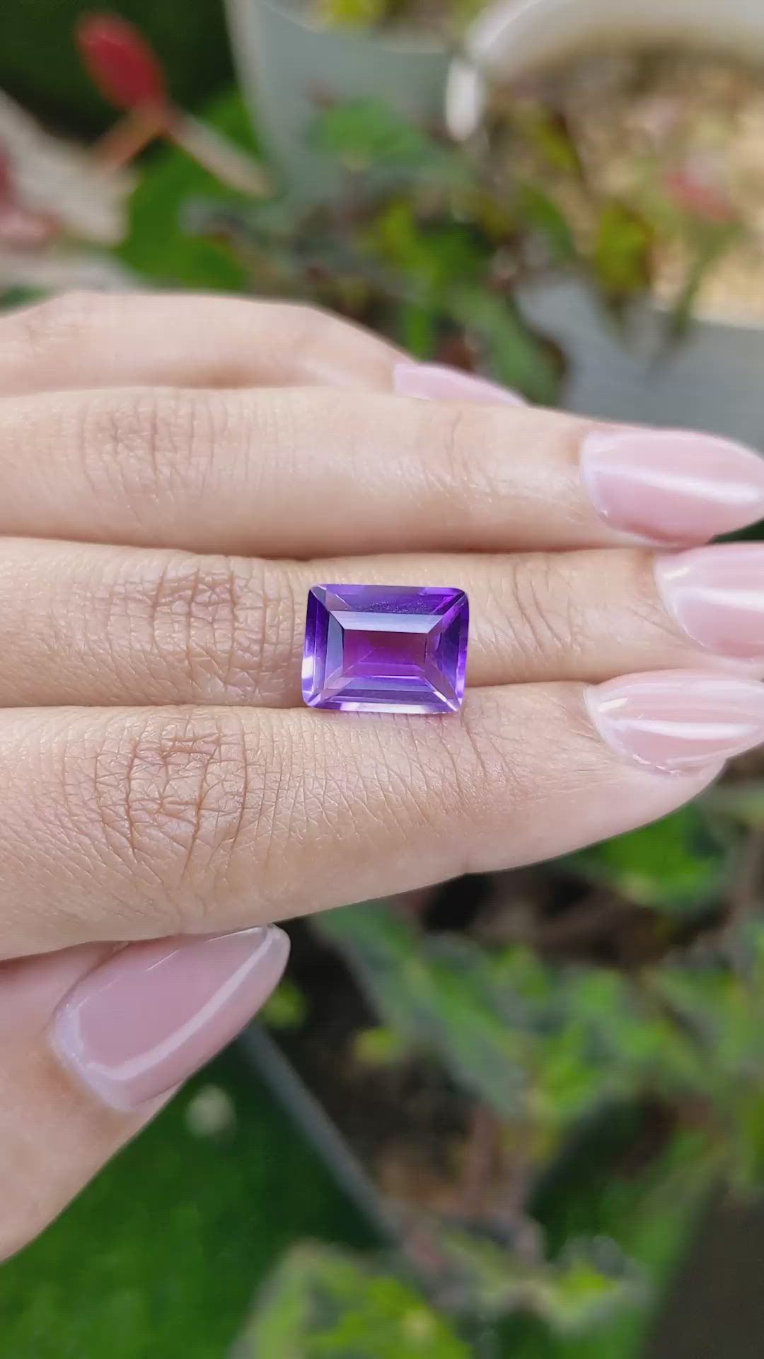 5.65 Ct. Purple Amethyst from Ceylon (Sri Lanka) Size Video