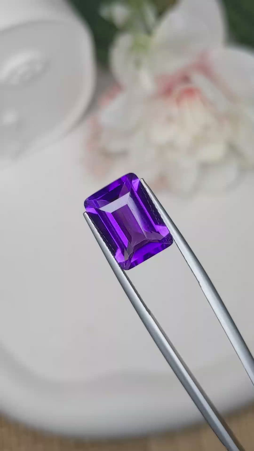 6.54 Ct. Purple Amethyst from Ceylon (Sri Lanka) Size Video