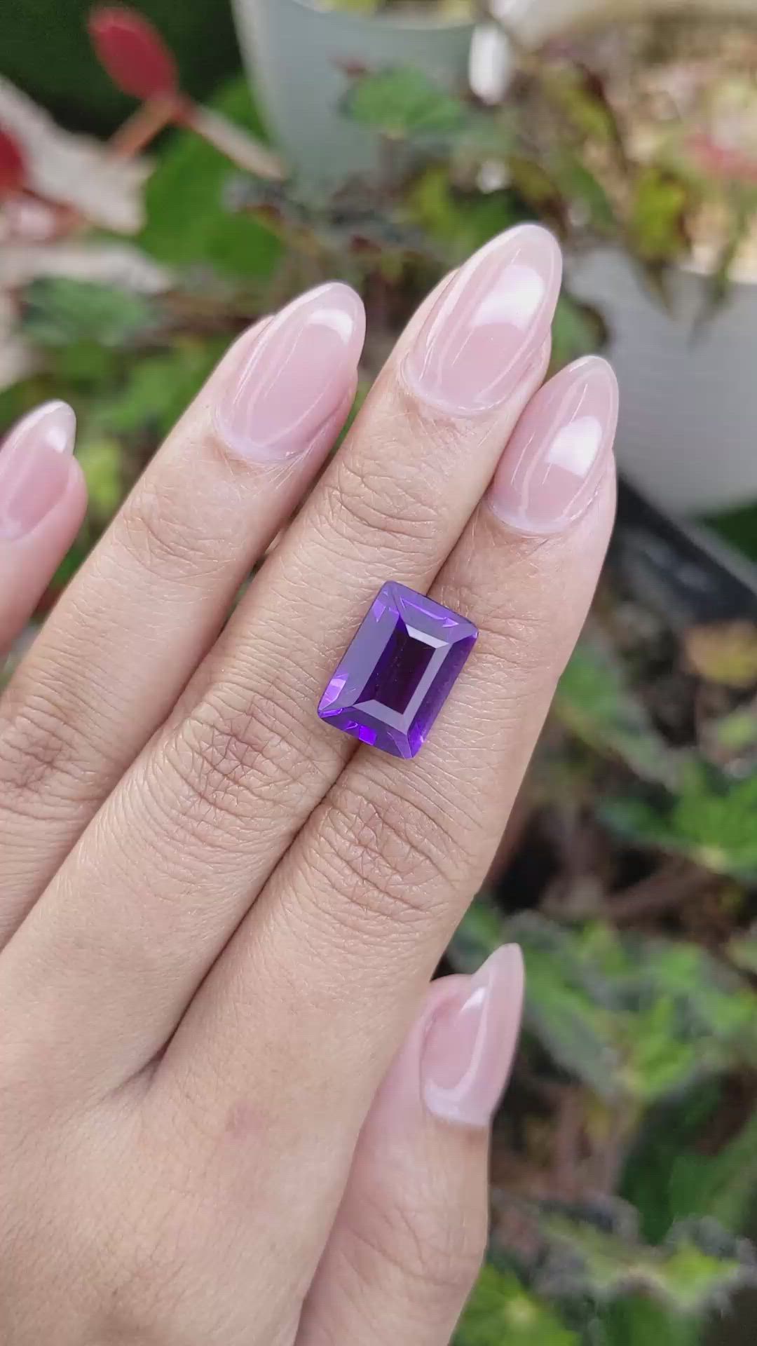 6.54 Ct. Purple Amethyst from Ceylon (Sri Lanka) Size Video
