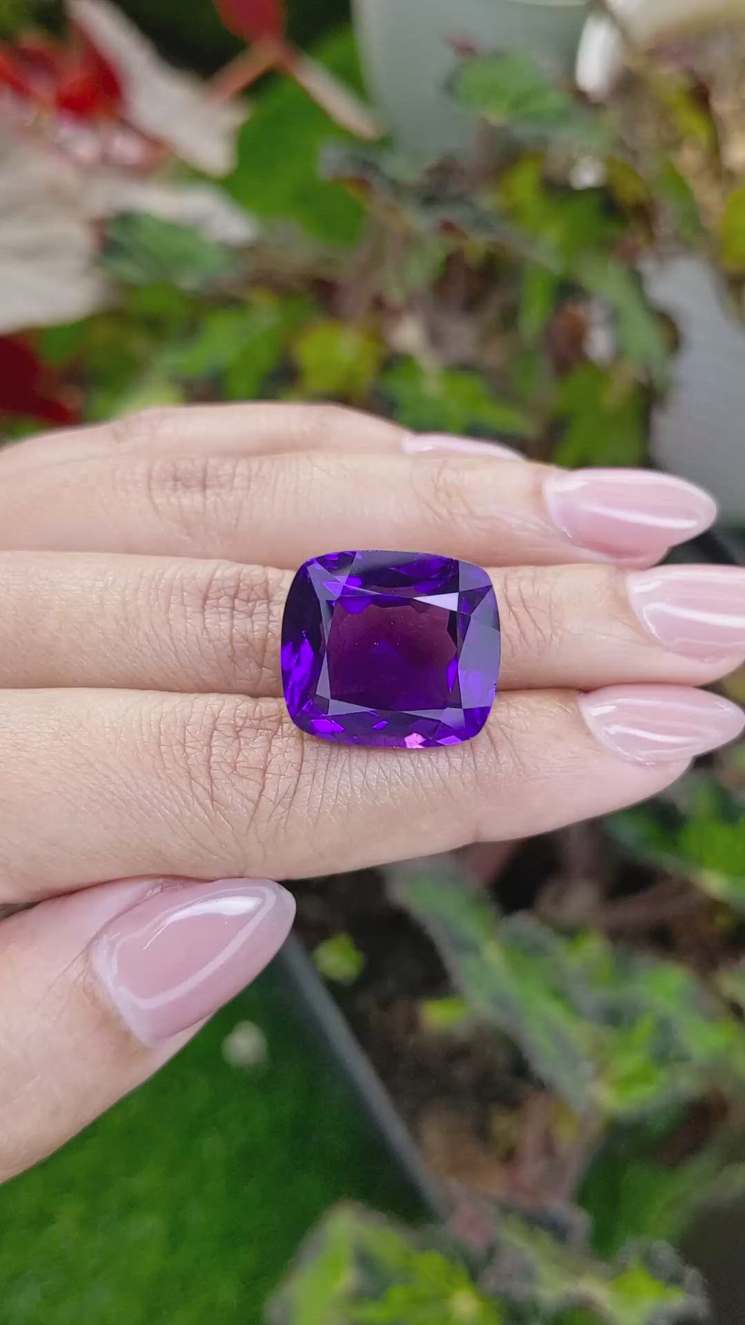 24.63 Ct. Purple Amethyst from Ceylon (Sri Lanka) Size Video