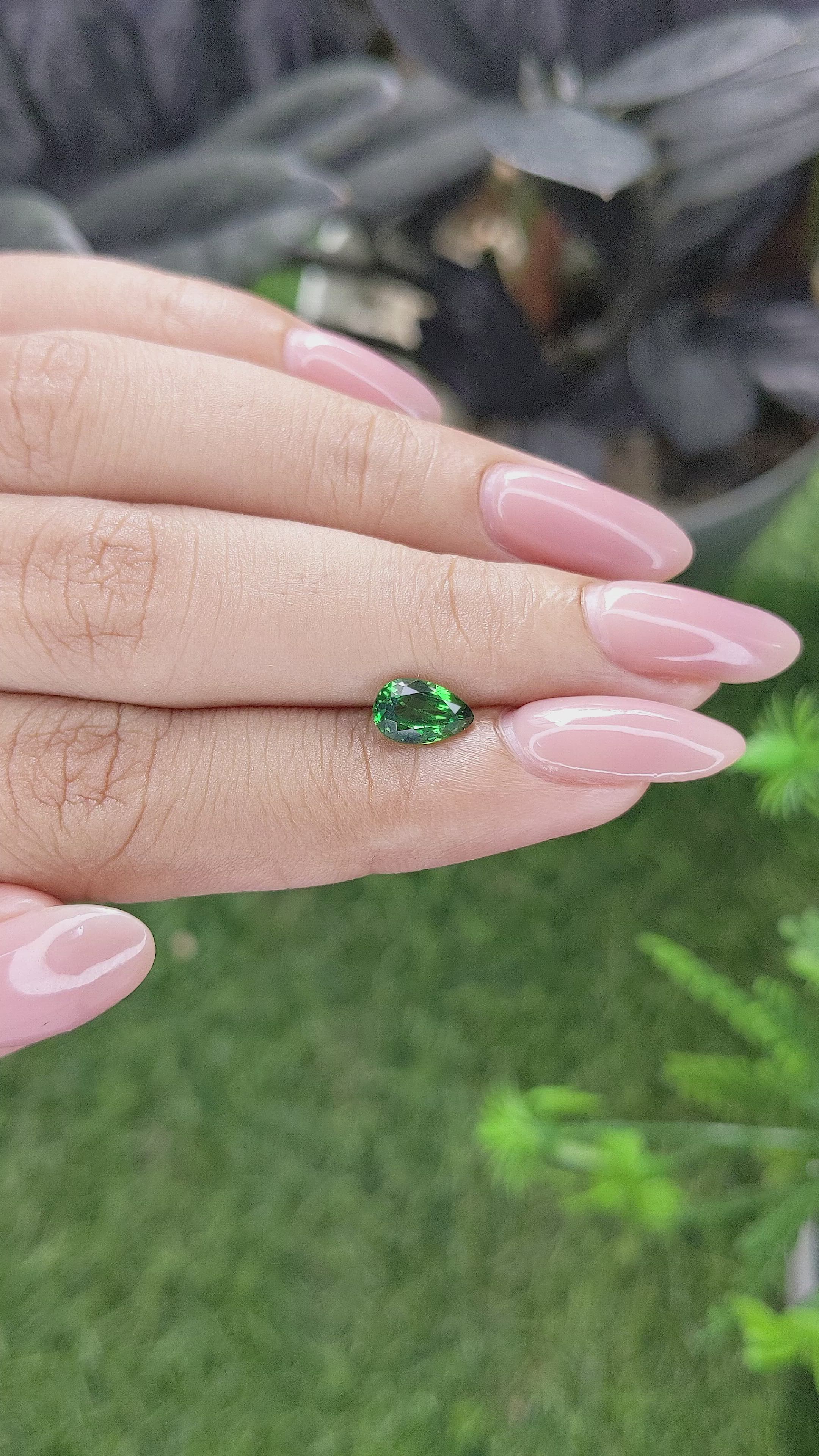 1.02 Ct. Tsavorite Garnet from South Africa Size Video