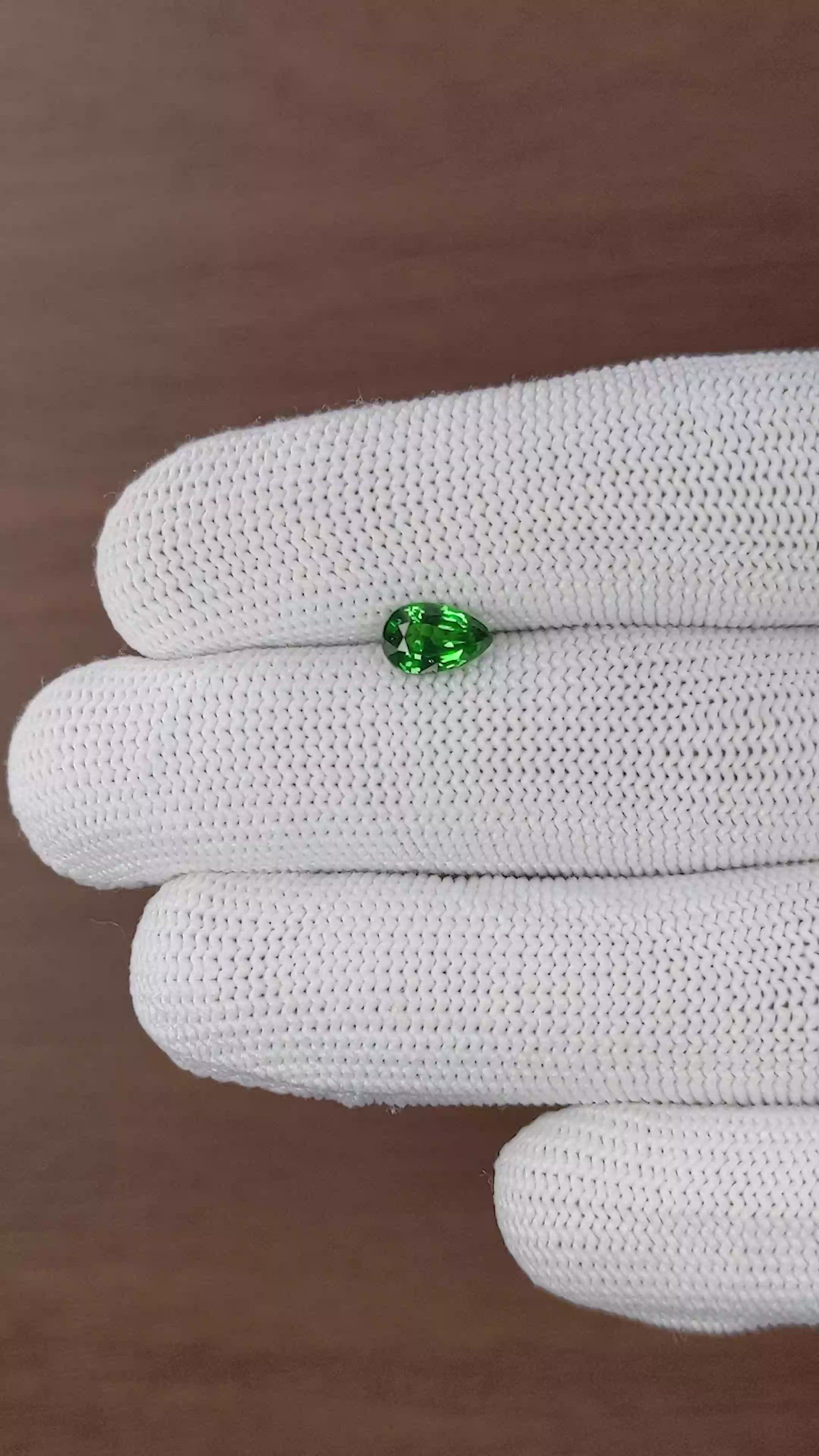 1.02 Ct. Tsavorite Garnet from South Africa Size Video