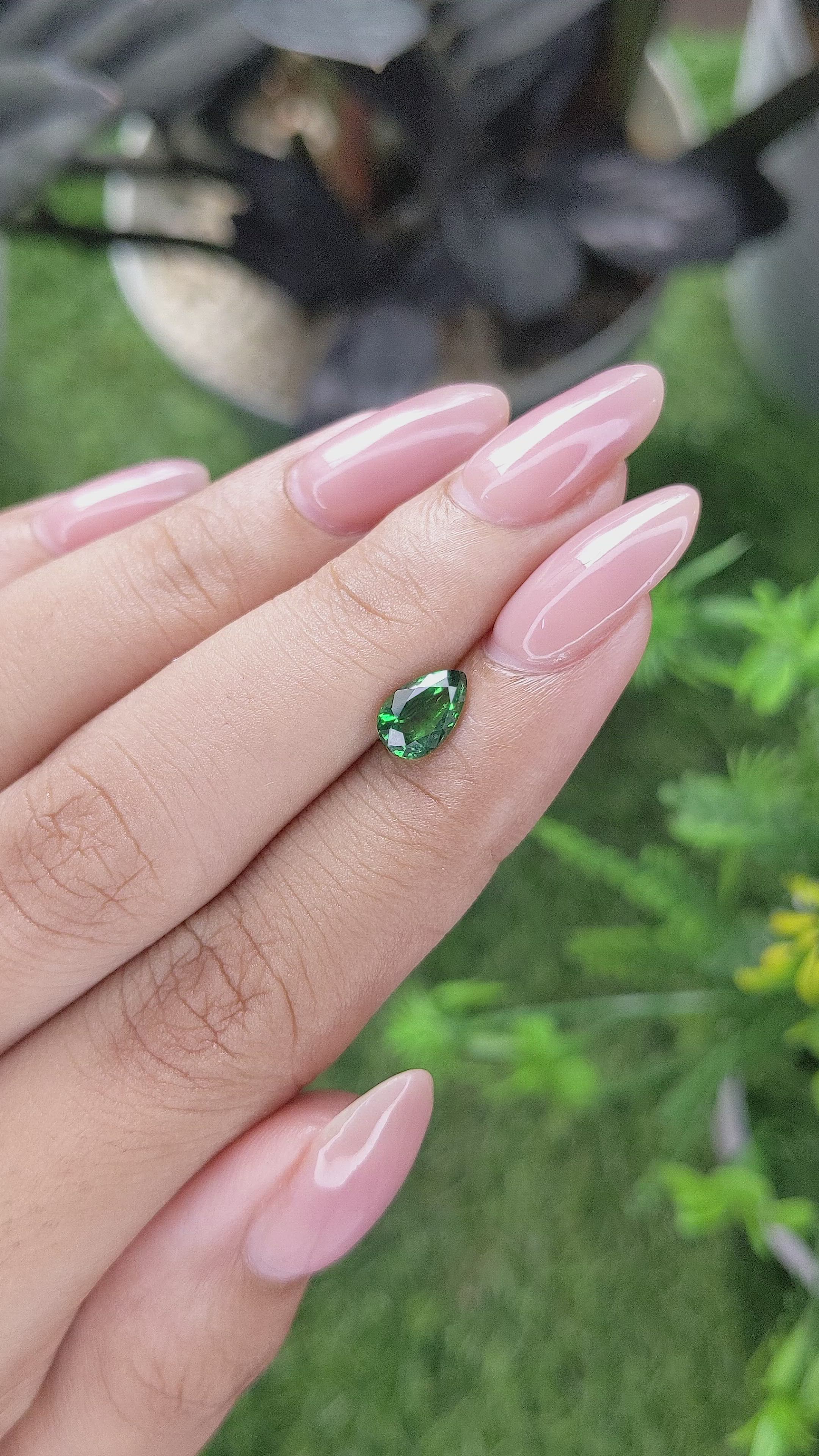1.02 Ct. Tsavorite Garnet from South Africa Size Video