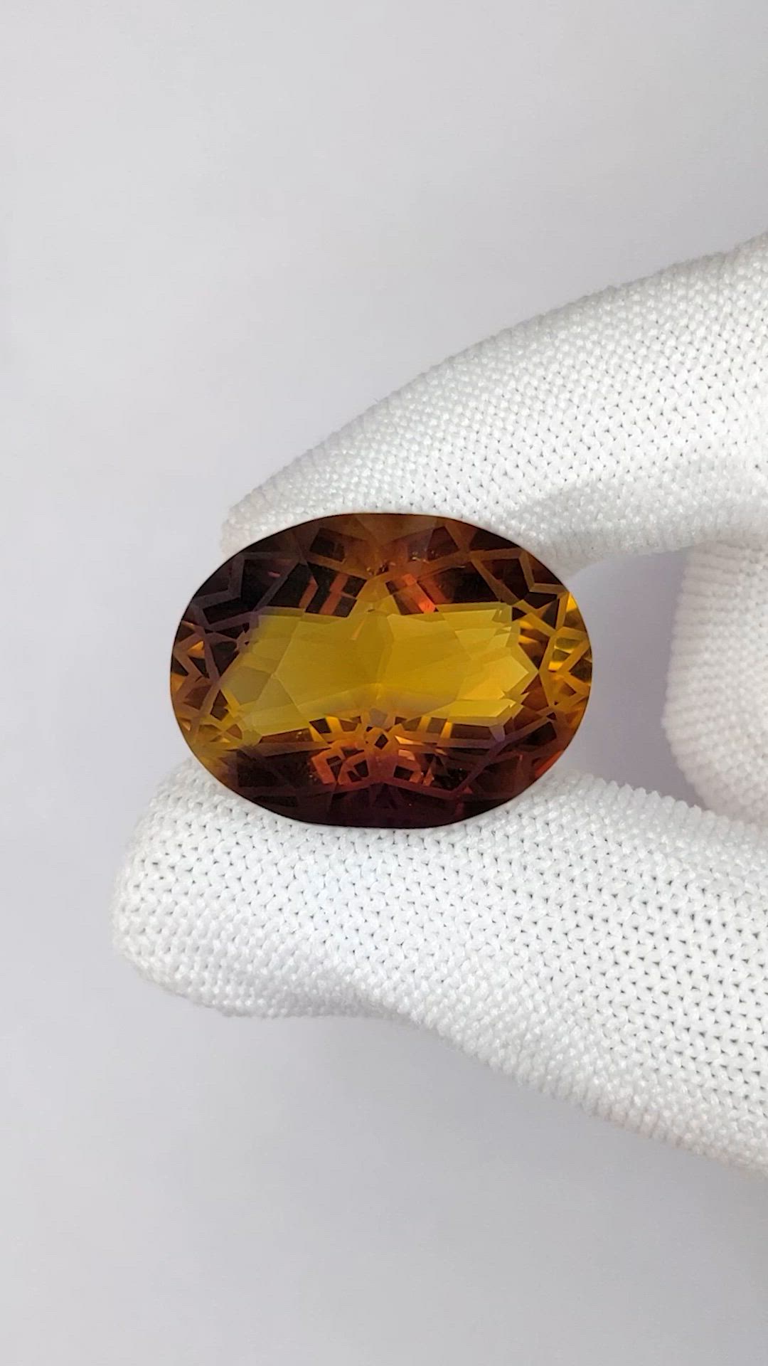 31.90 Ct. Bi Color Ametrine from Brazil Size Video