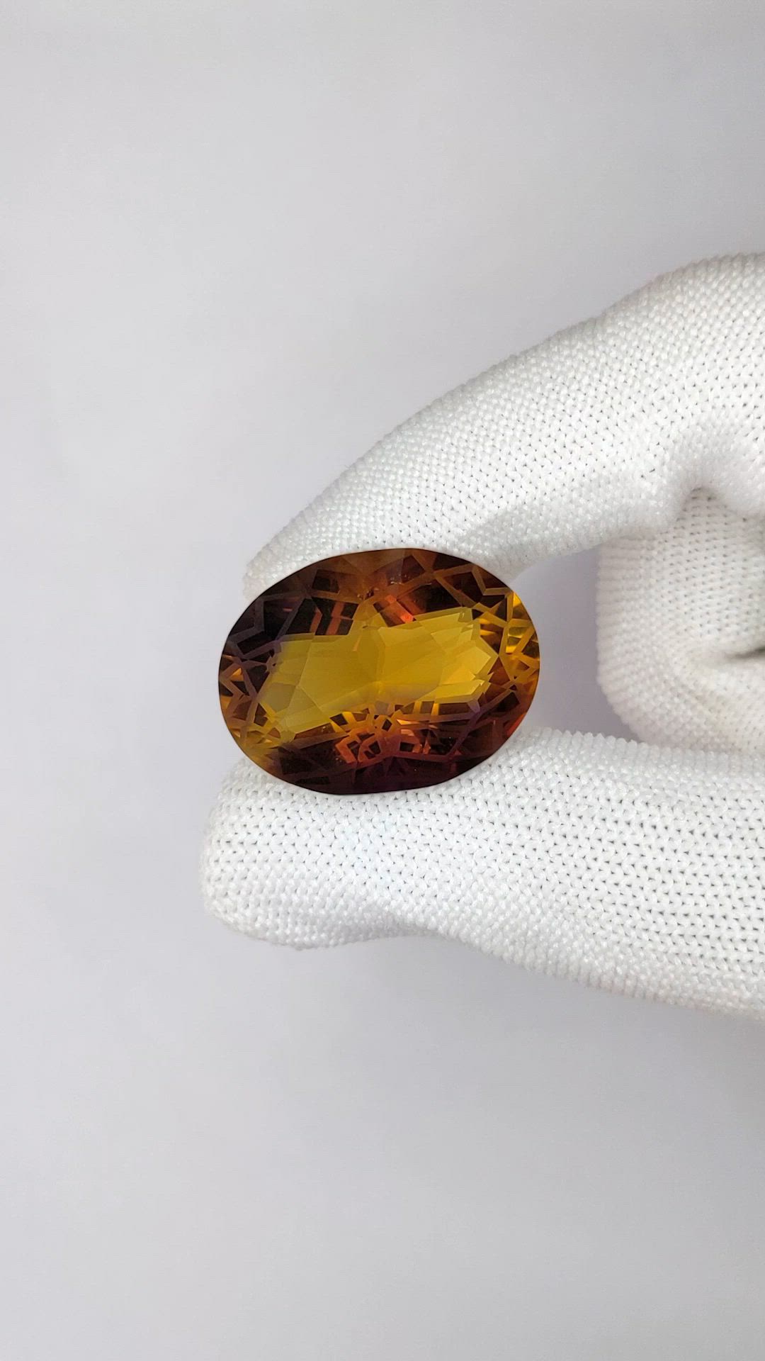 31.90 Ct. Bi Color Ametrine from Brazil Size Video