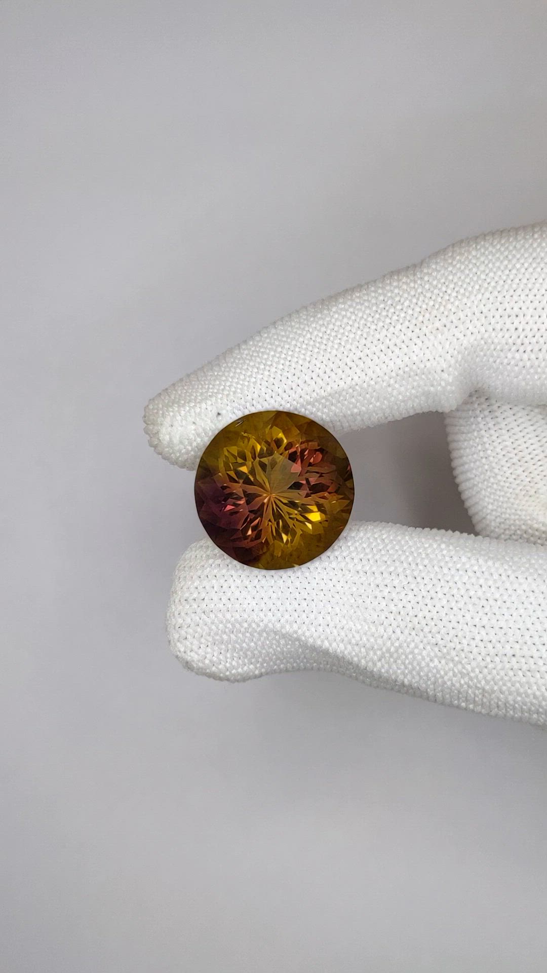 19.43 Ct. Bi Color Ametrine from Brazil Size Video