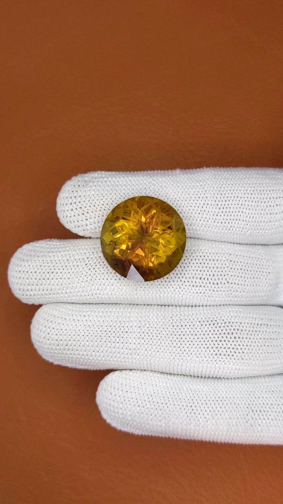 23.71 Ct. Bi Color Ametrine from Brazil Size Video