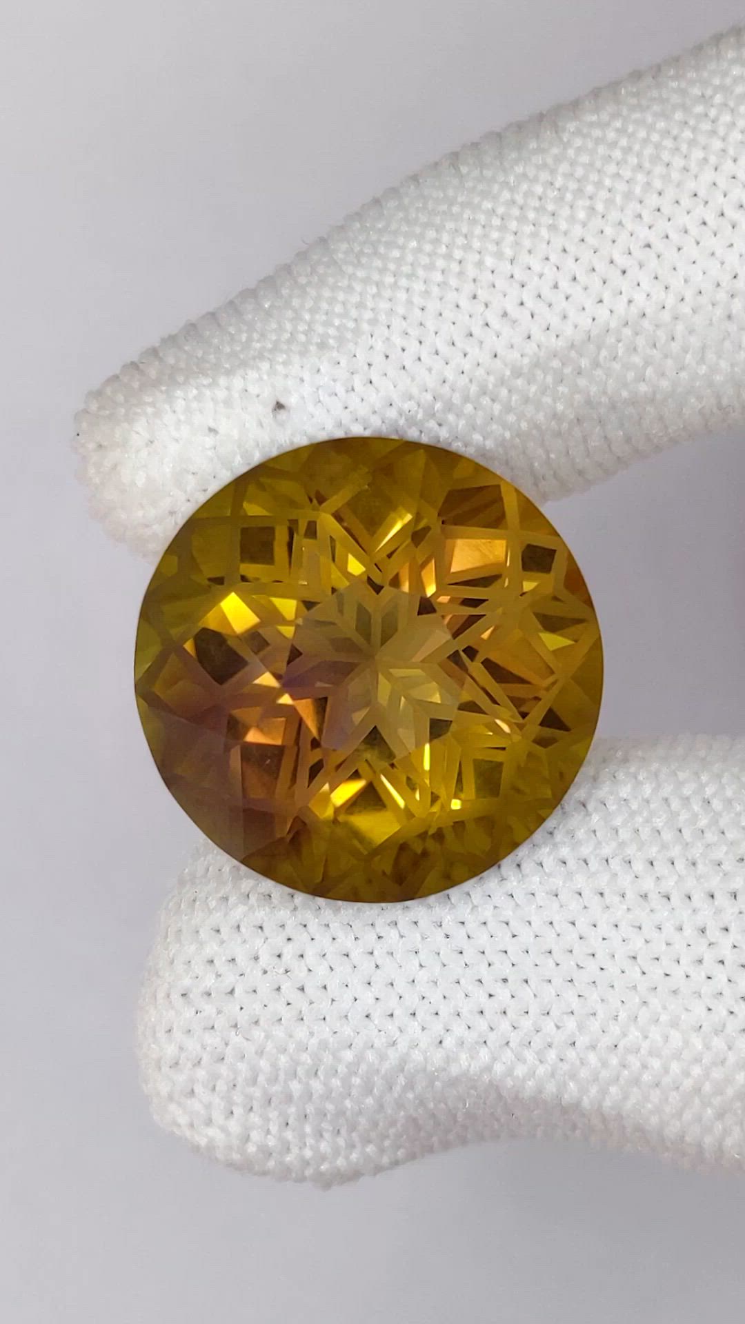 23.71 Ct. Bi Color Ametrine from Brazil Size Video