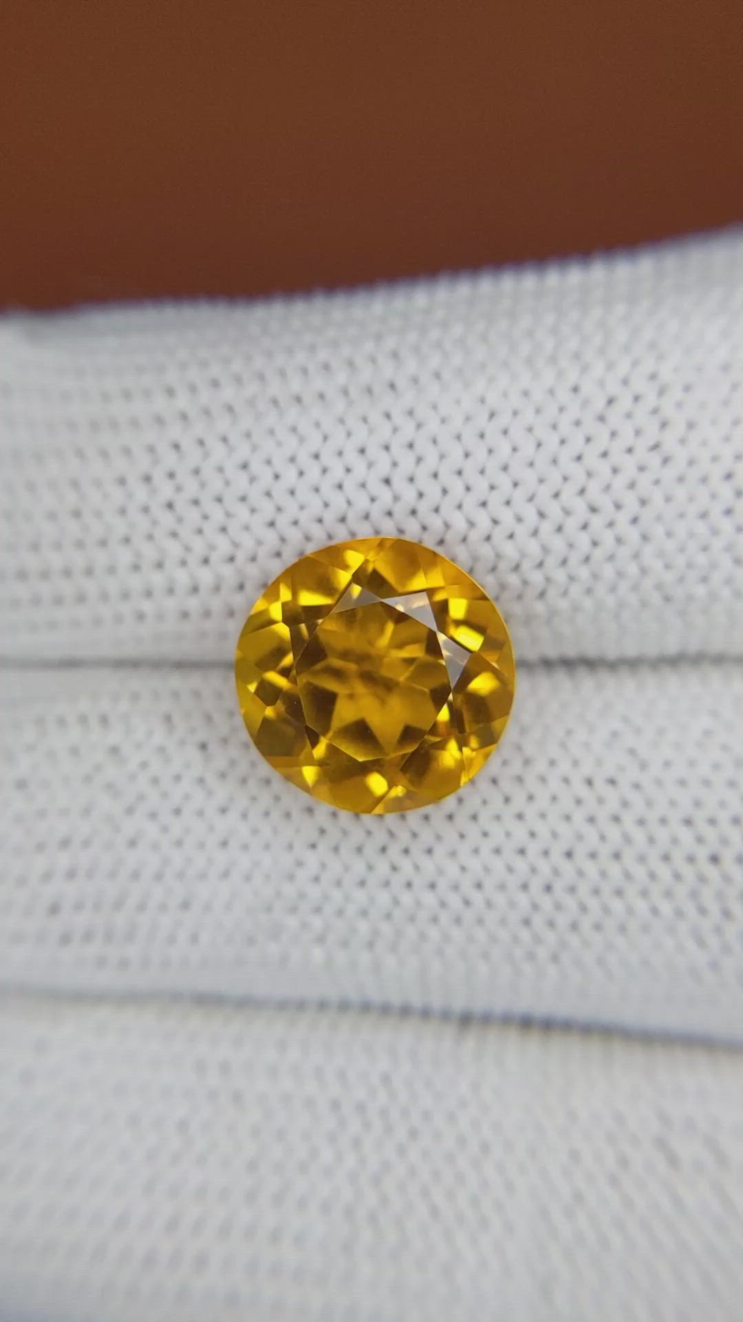 5.25 Ct. Orangish Yellow Citrine from Ceylon (Sri Lanka) Size Video