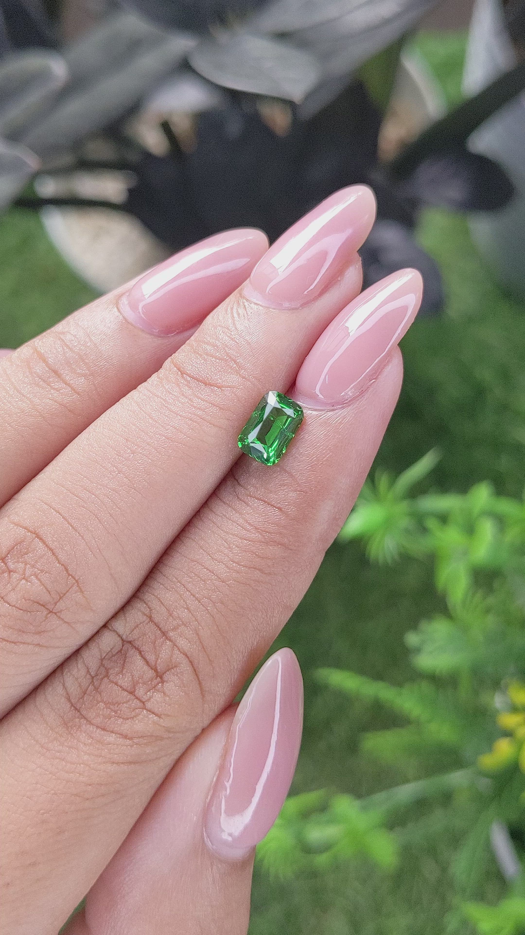 1.13 Ct. Tsavorite Garnet from Tanzania Size Video
