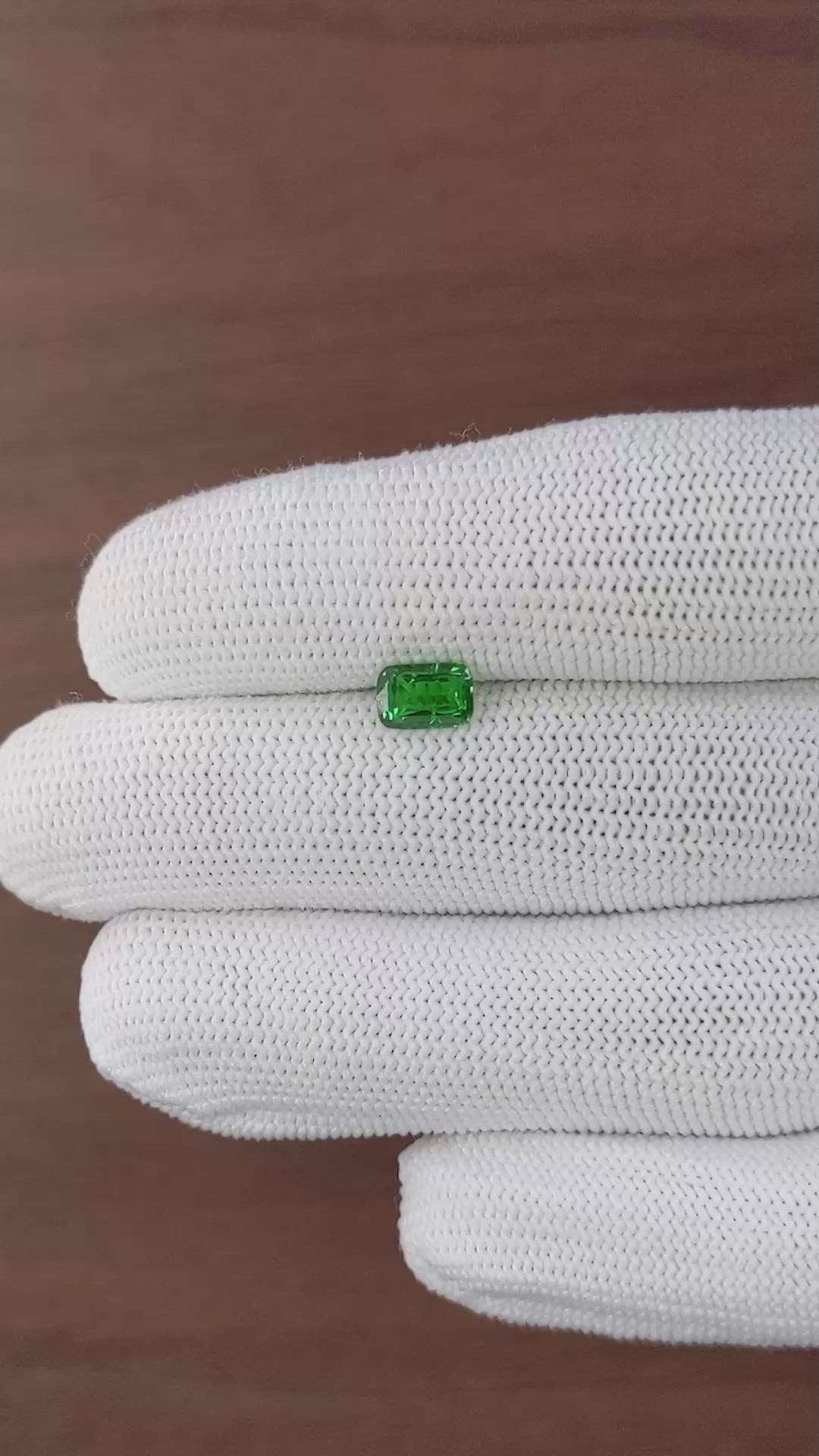 1.13 Ct. Tsavorite Garnet from Tanzania Size Video