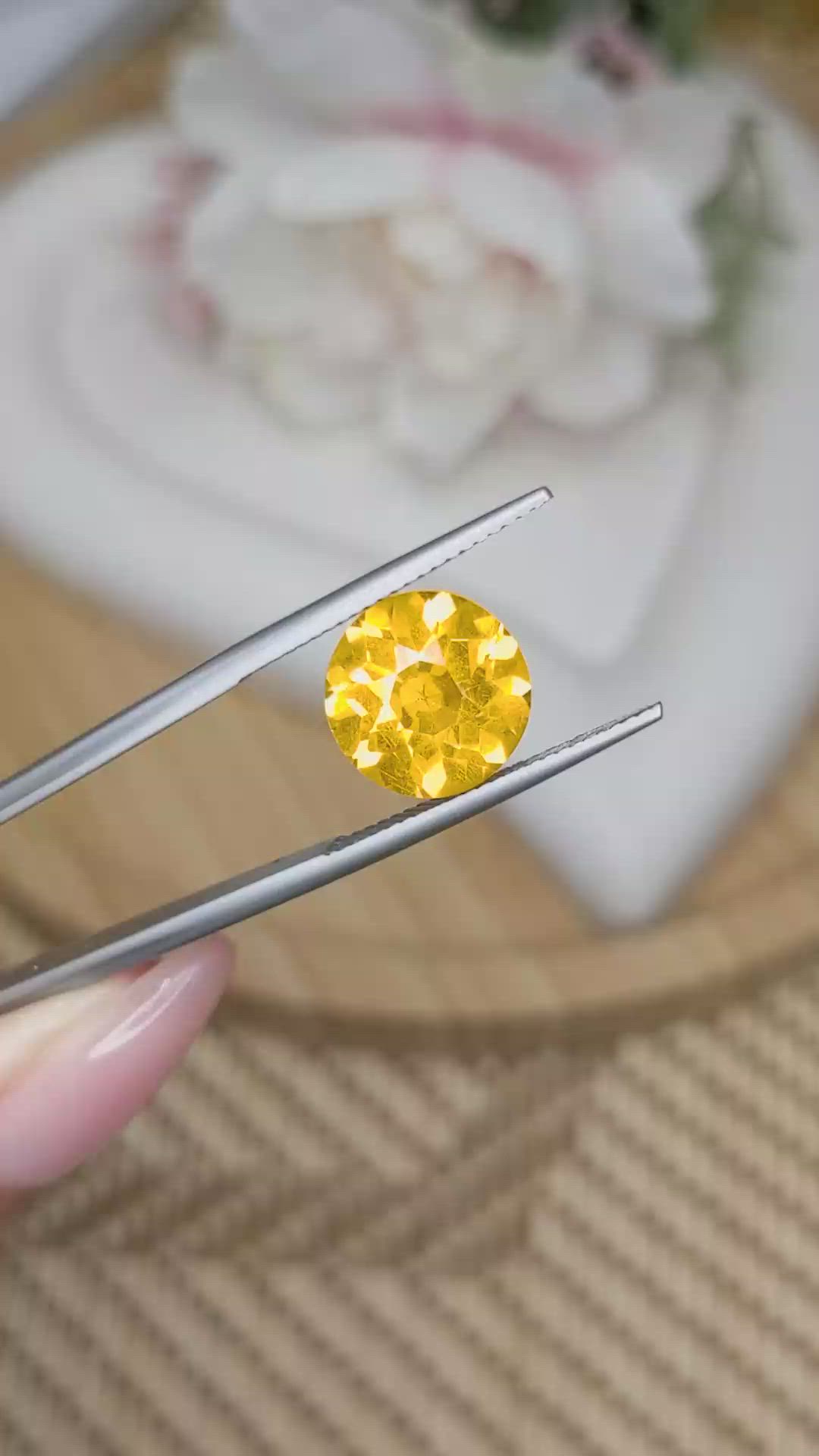 5.52 Ct. Yellow Citrine from Ceylon (Sri Lanka) Size Video
