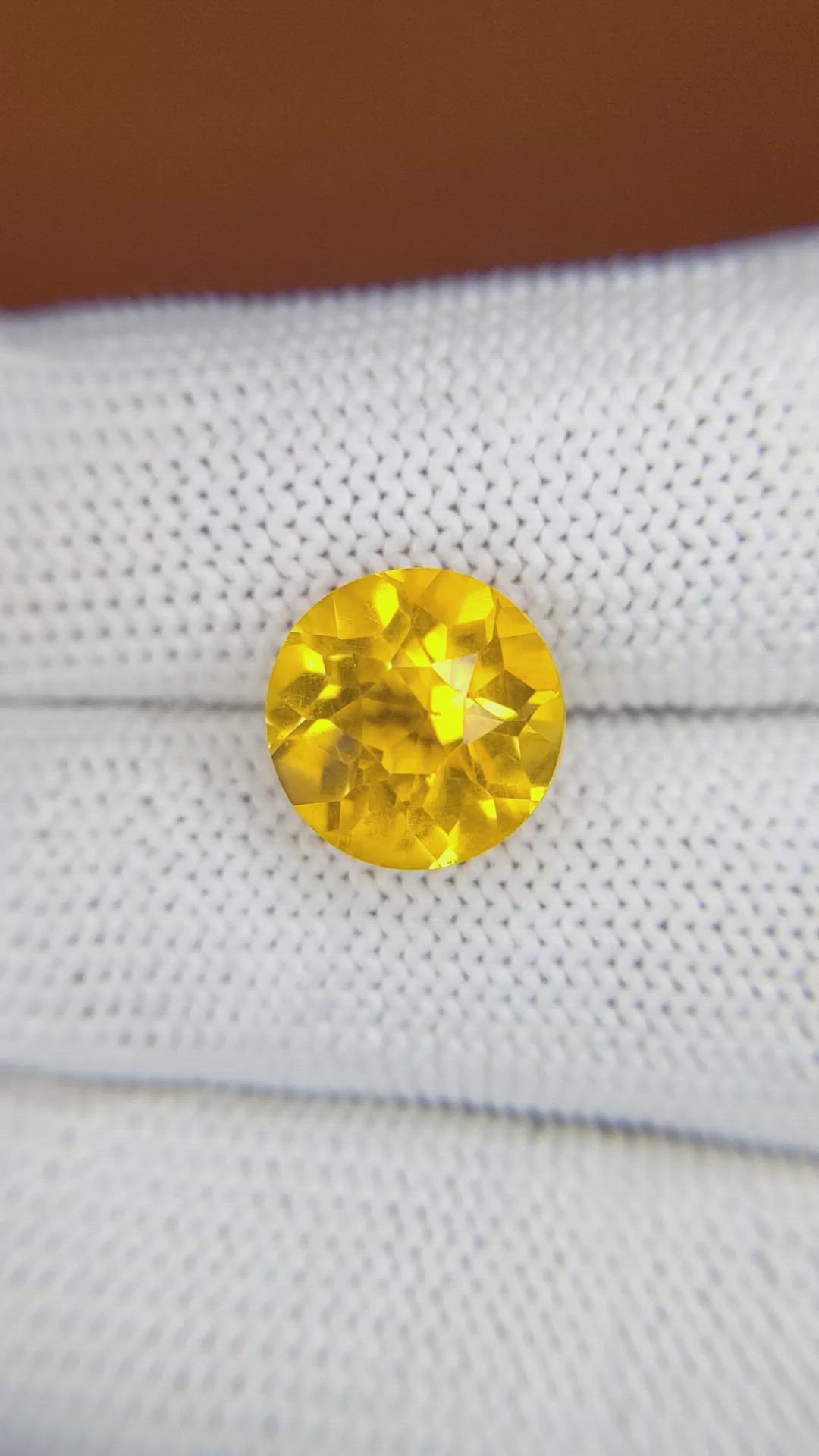 5.52 Ct. Yellow Citrine from Ceylon (Sri Lanka) Size Video