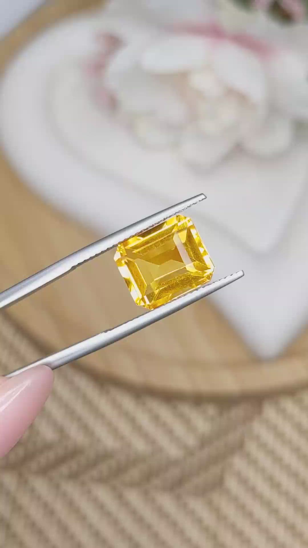 5.62 Ct. Yellow Citrine from Ceylon (Sri Lanka) Size Video