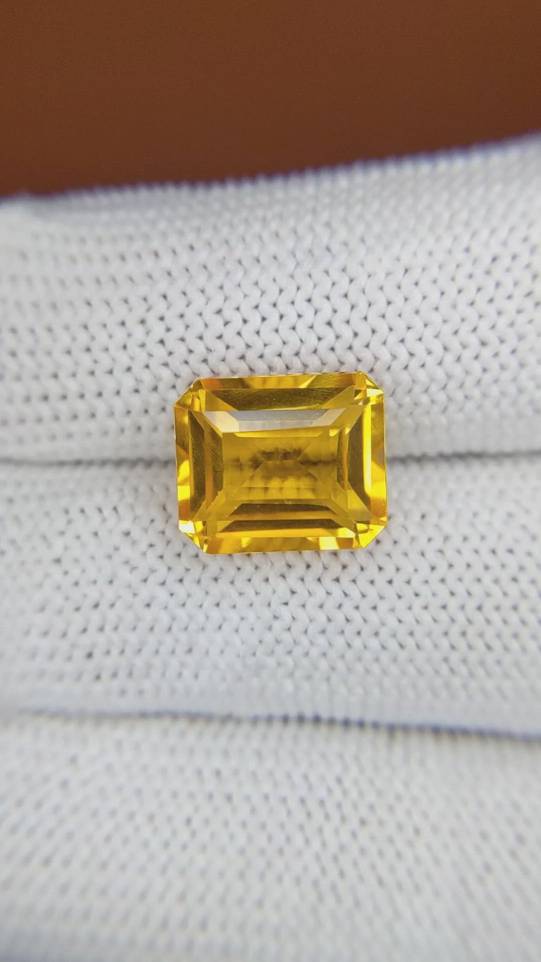 5.62 Ct. Yellow Citrine from Ceylon (Sri Lanka) Size Video