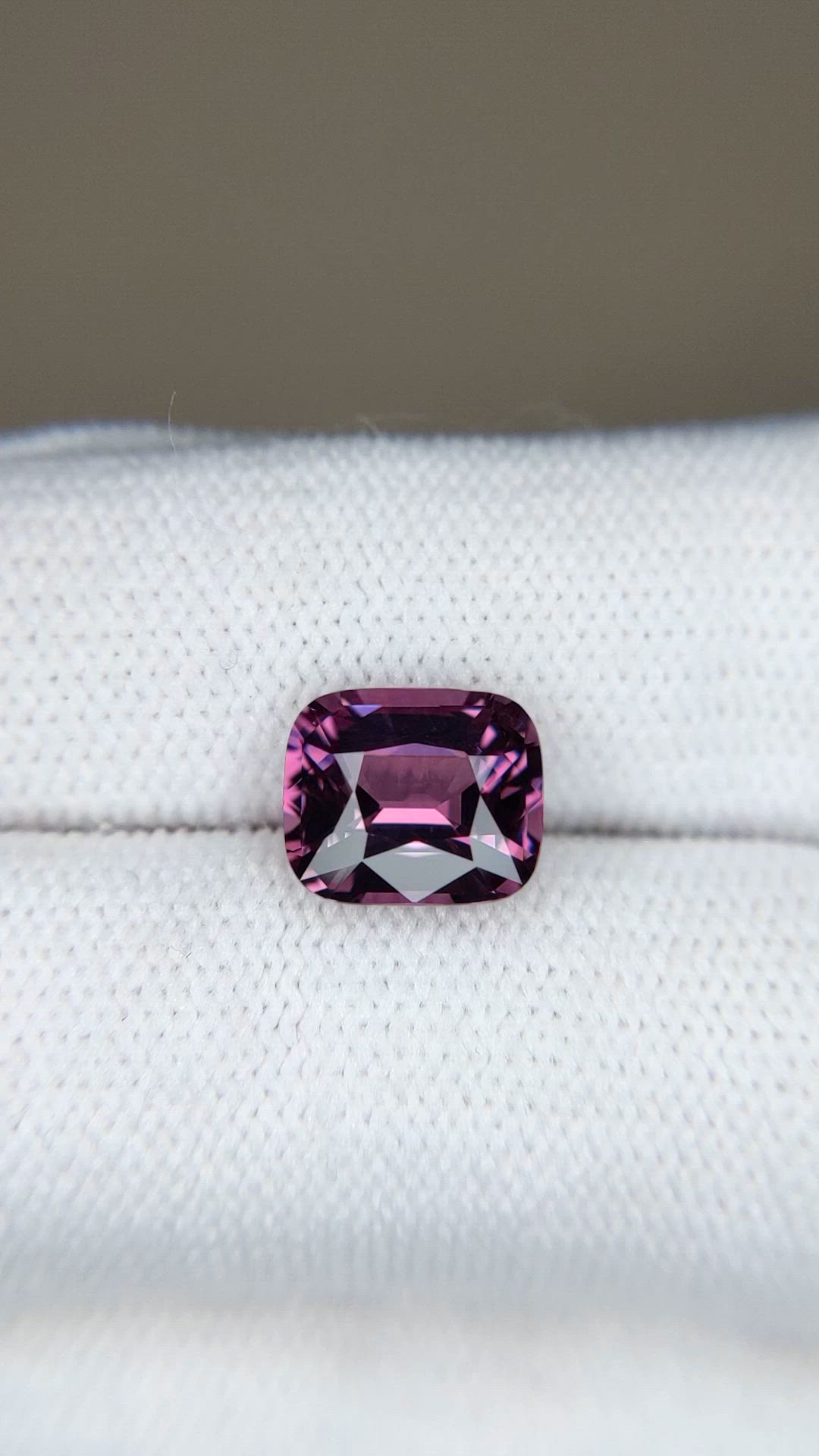 3.23 Ct. Purplish Pink Spinel from Ceylon (Sri Lanka) Size Video