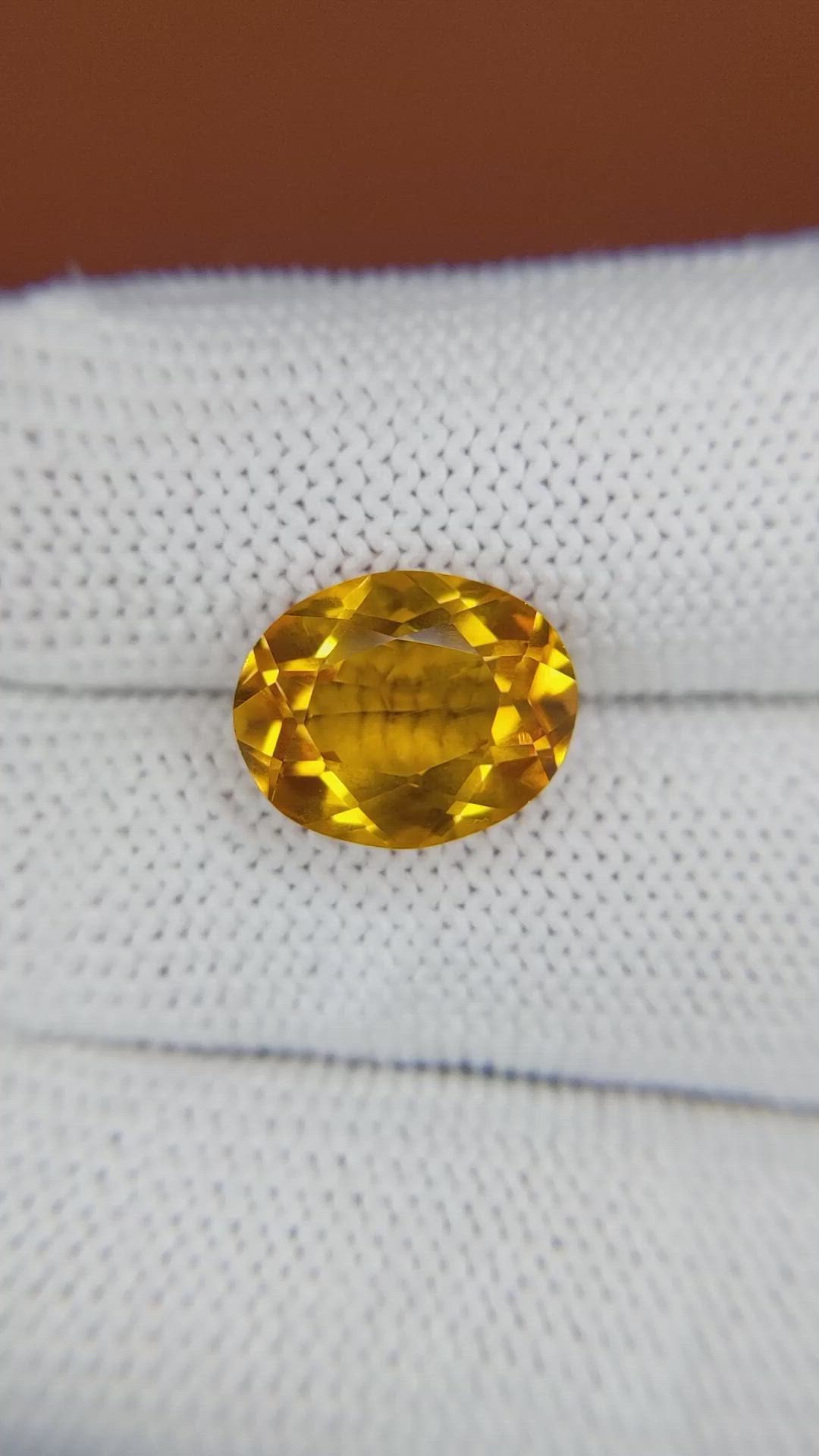 4.87 Ct. Yellow Citrine from Ceylon (Sri Lanka) Size Video