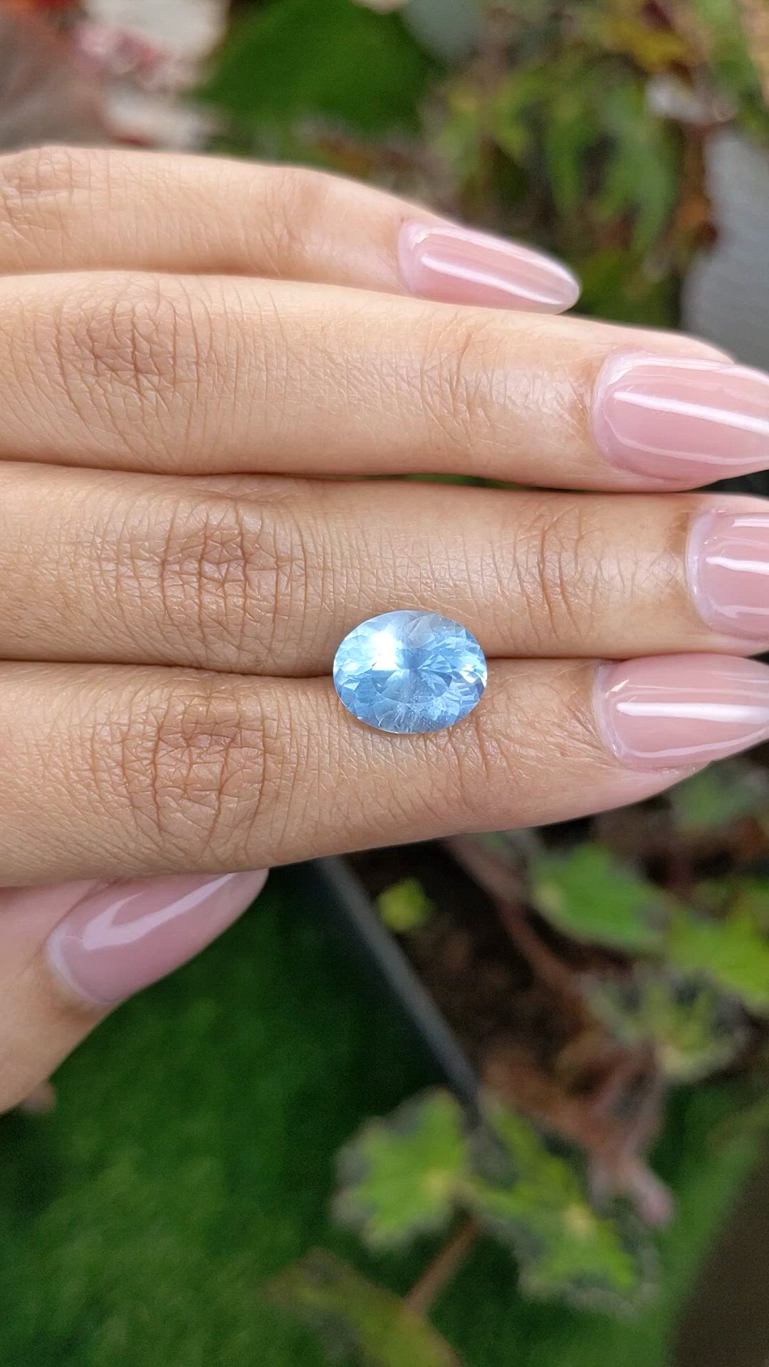 4.07 Ct. Blue Aquamarine from Ceylon (Sri Lanka) Size Video