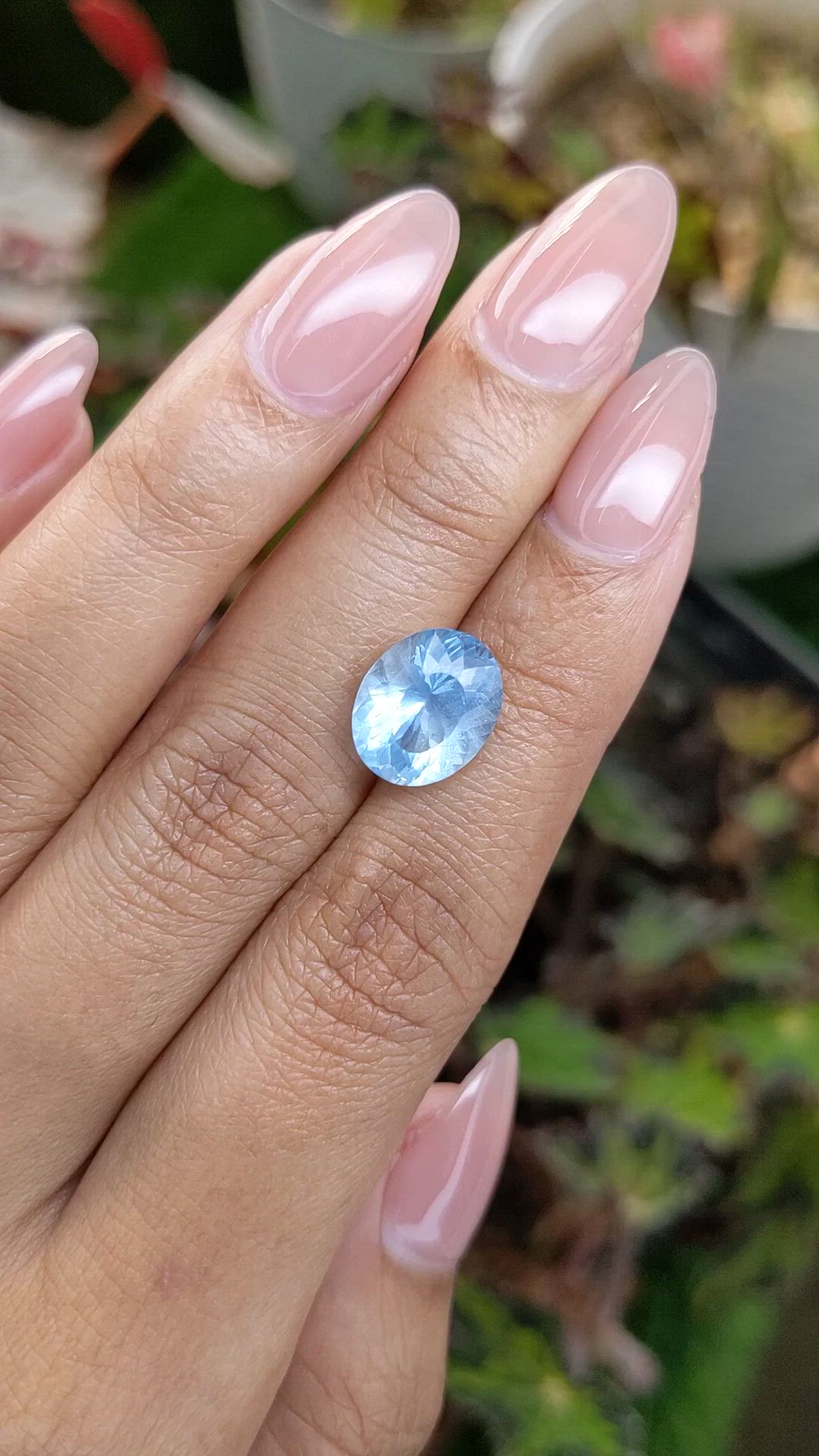 4.07 Ct. Blue Aquamarine from Ceylon (Sri Lanka) Size Video