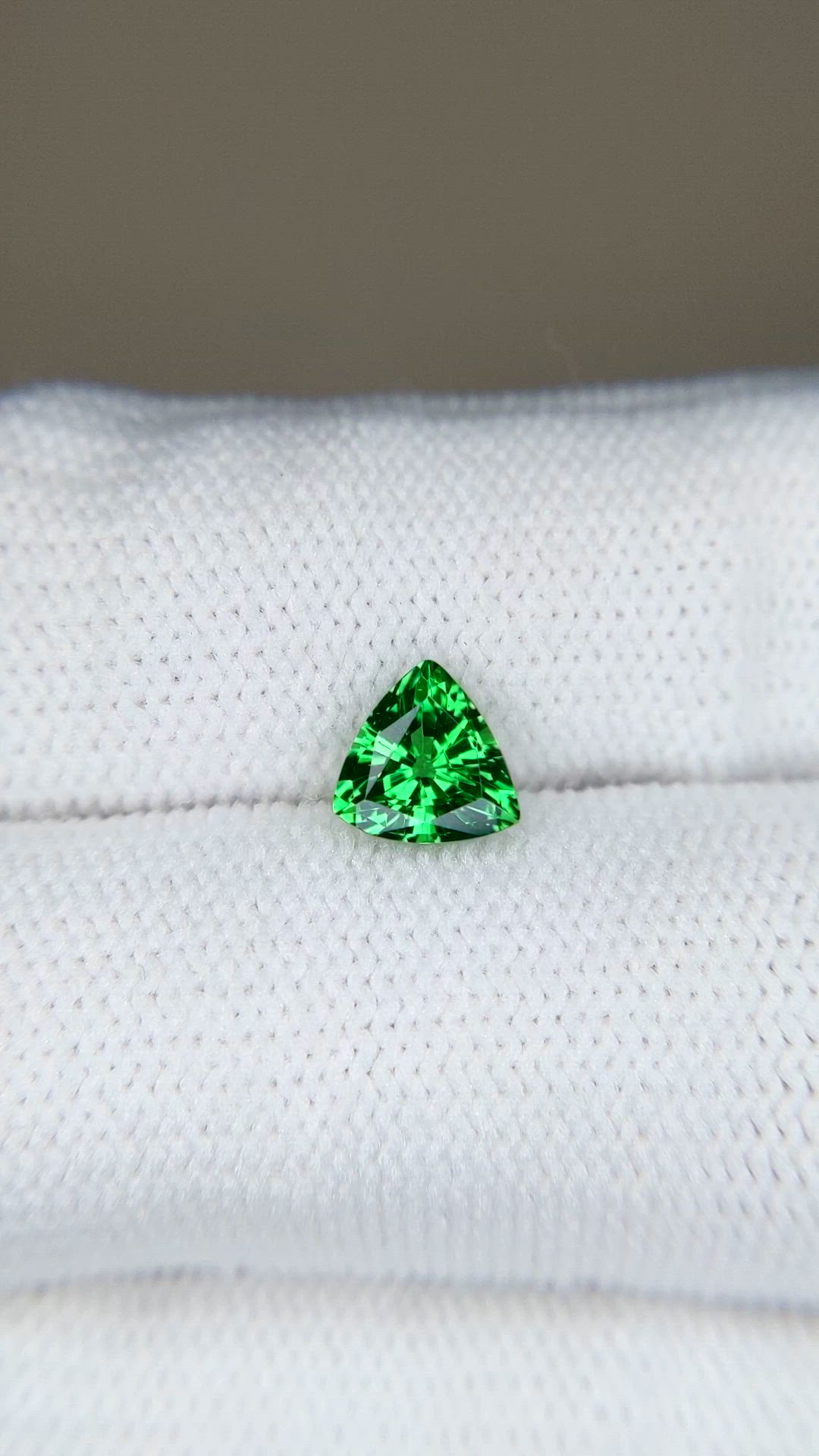 0.98 Ct. Tsavorite Garnet from Tanzania Size Video